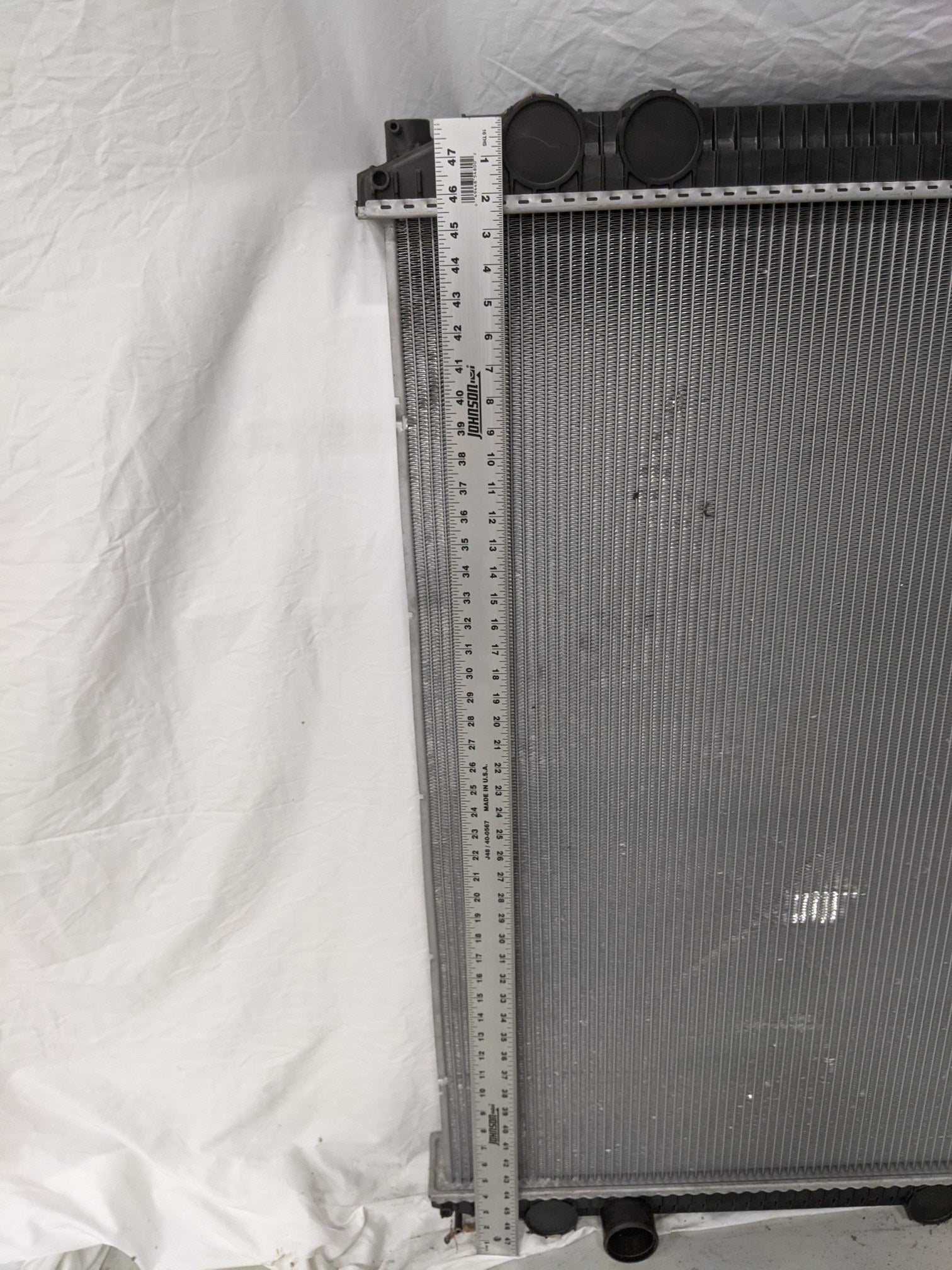 Freightliner Columbia  Radiator BHT98476, A0519870001 (4023572430934)