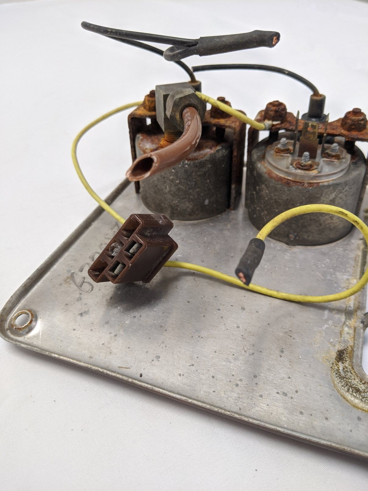 Used Freightliner FLD Classic WG Dash Panel w/ 2 Black Gauges - P/N 22-32029-001