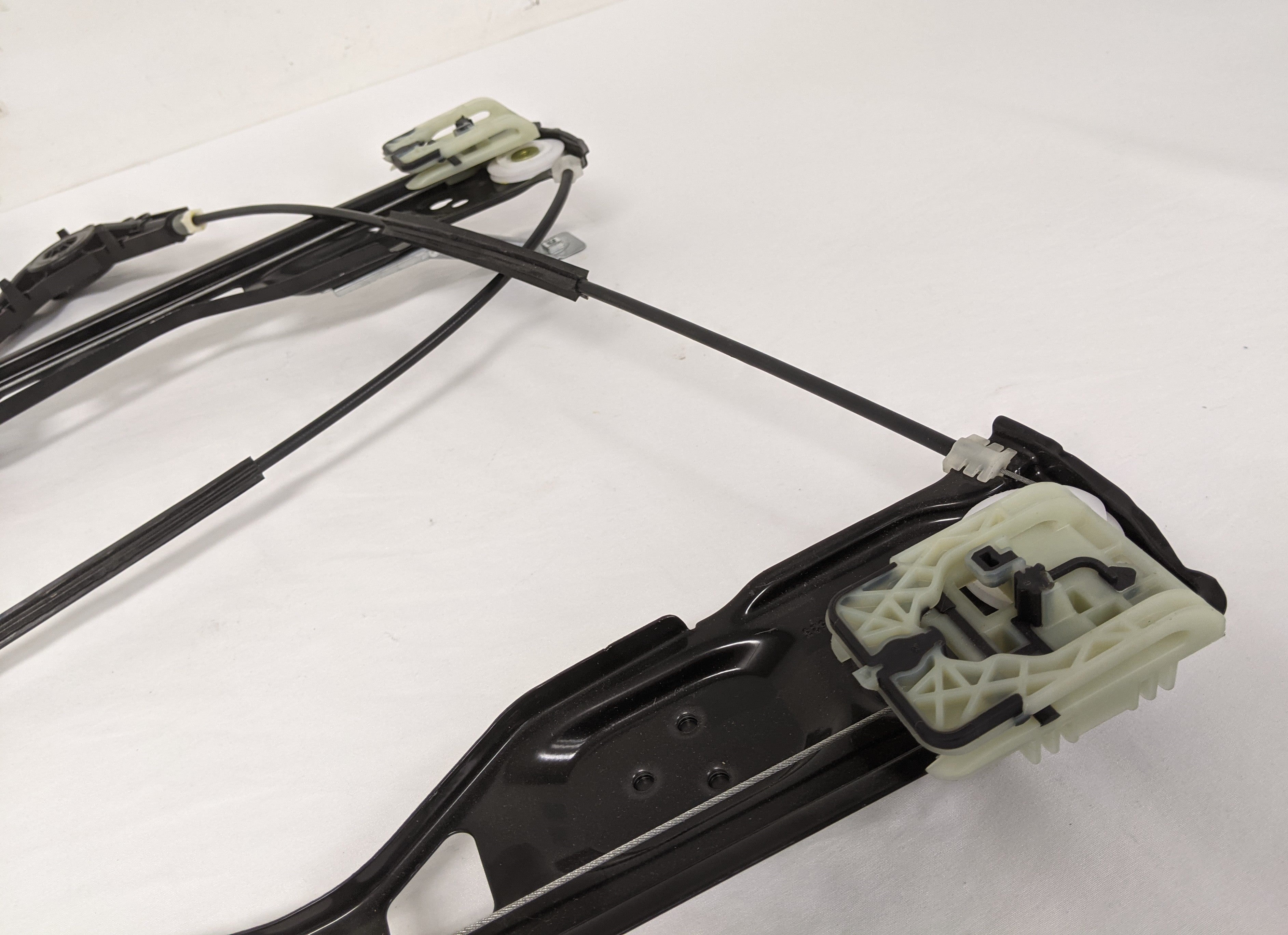 Freightliner Cascadia P4 LH Manual Door Window Regulator - P/N A18-69141-000 (9896816083260)