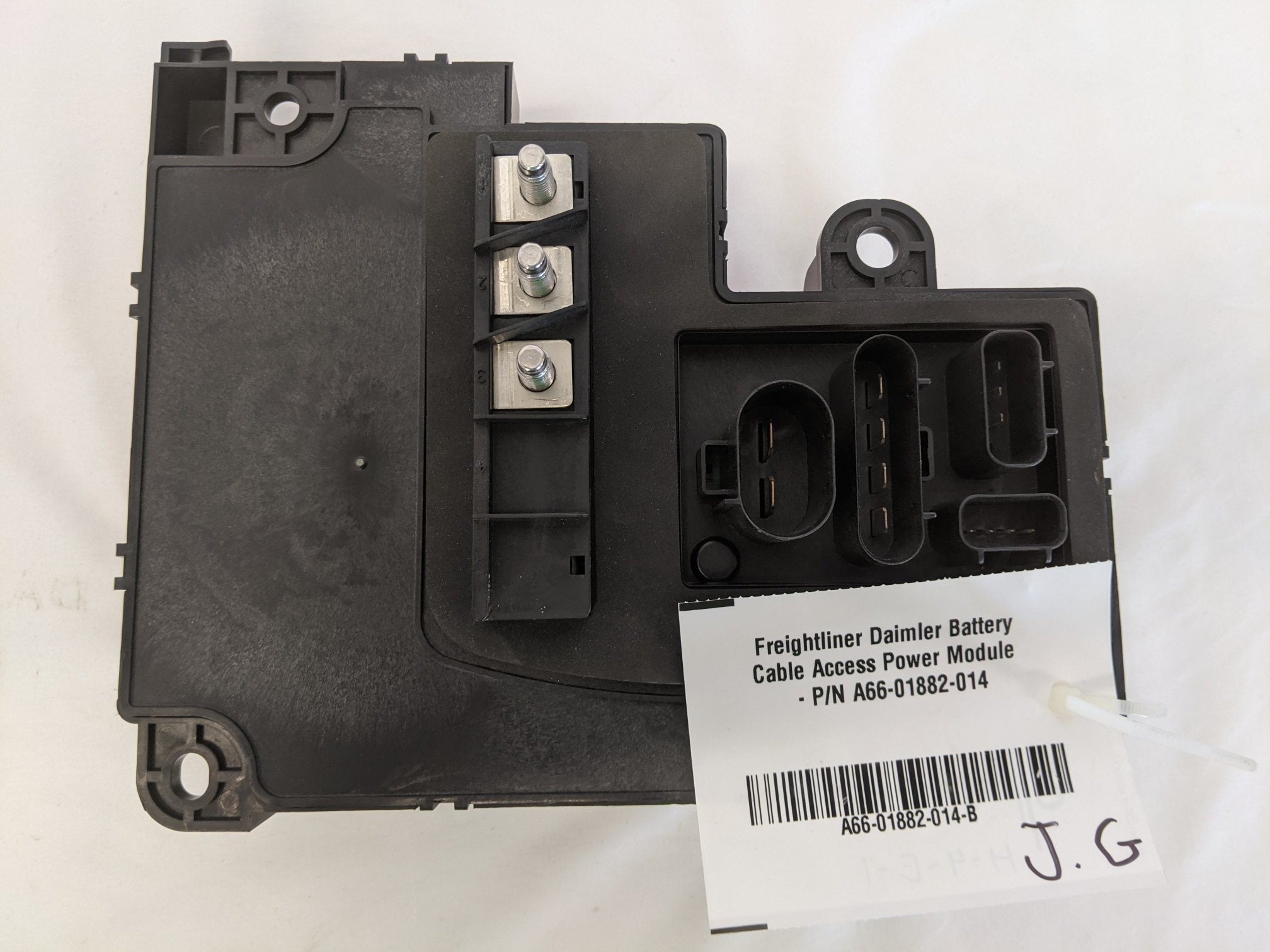Freightliner Daimler Battery Cable Access Power Module - P/N A66-01882-014 (10172245475644)