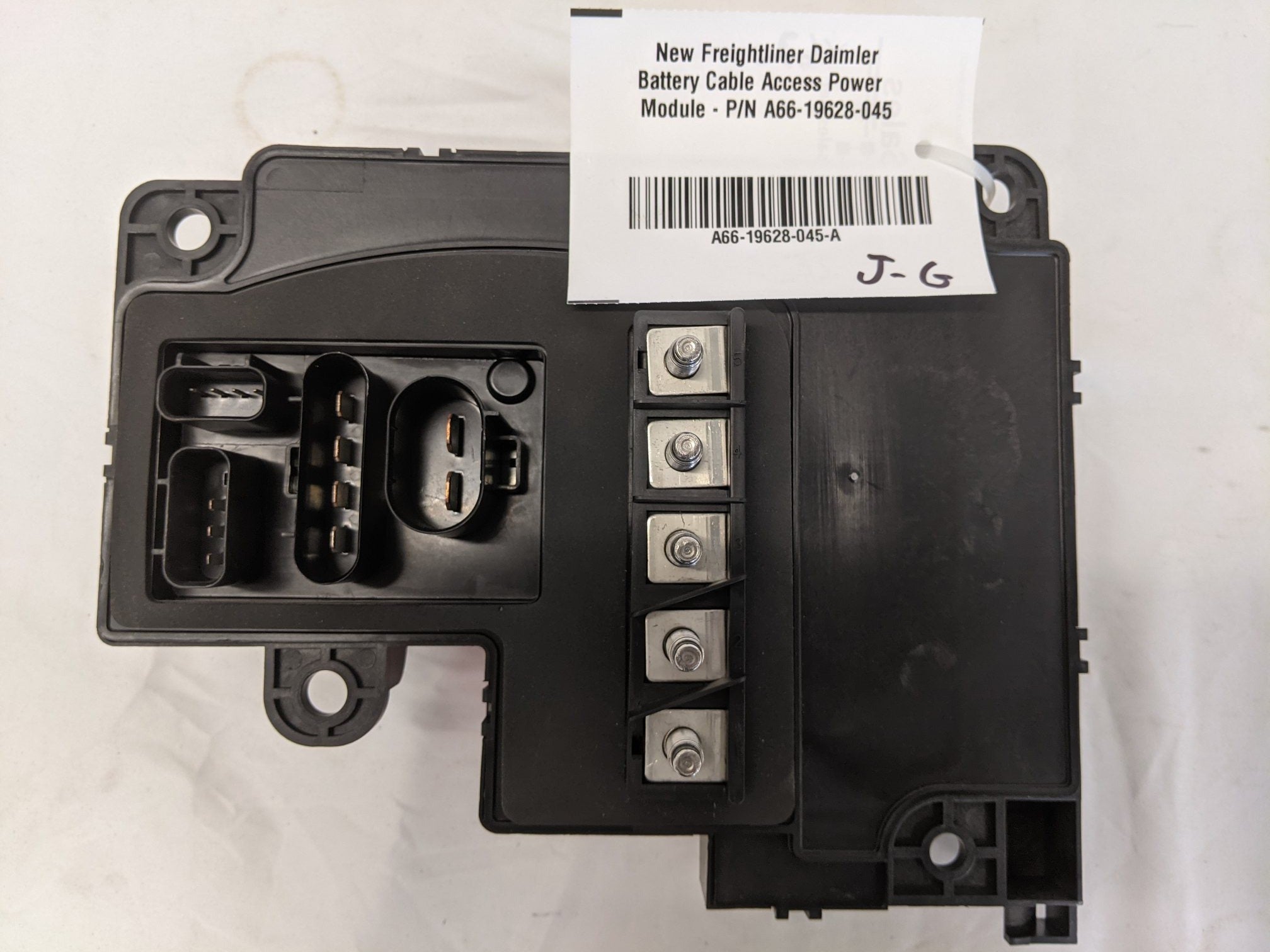New Freightliner Daimler Battery Cable Access Power Module - P/N A66-19628-045 (10168289624380)