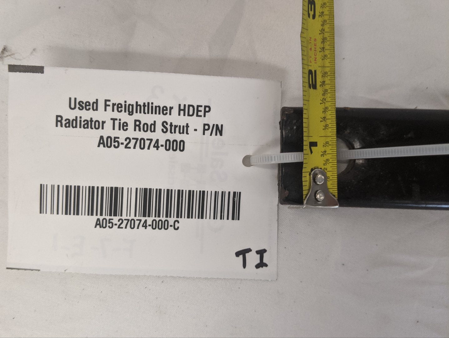 Freightliner HDEP Radiator Tie Rod Strut (A05-27074-000) - Used