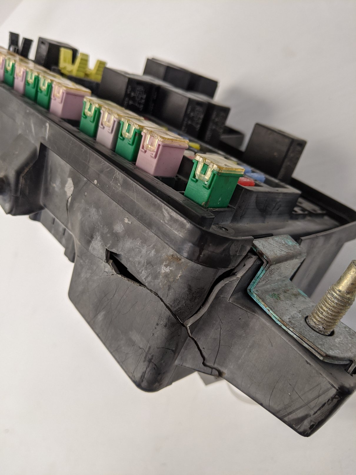 Damaged Dodge Ram 2500, 3500 TIPM Fuse Box Module - P/N 56045765AI