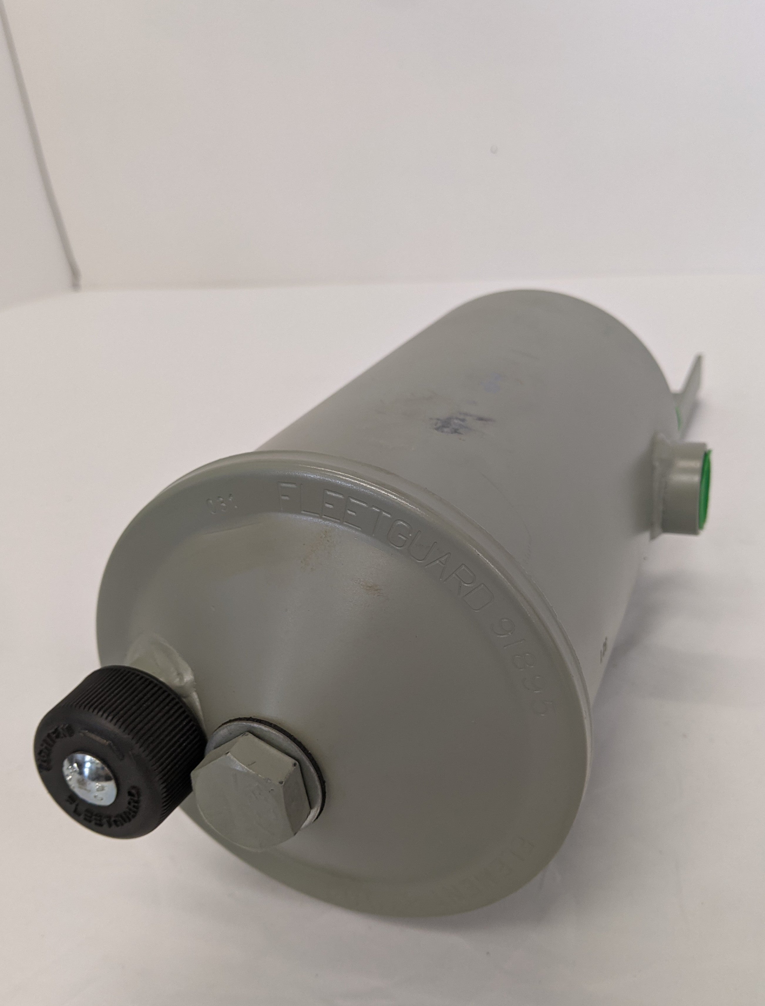 Freightliner Fleetguard 2QT Power Steering Reservoir - P/N FG 91895B (10145257718076)