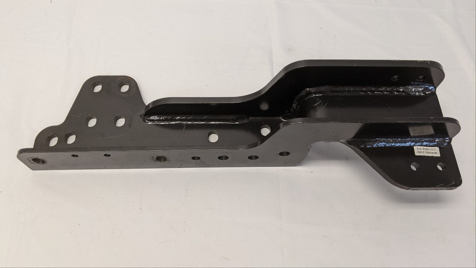 New Freightliner M2 AWD FFE RH Cross Member Bracket -P/N A15-32060-002