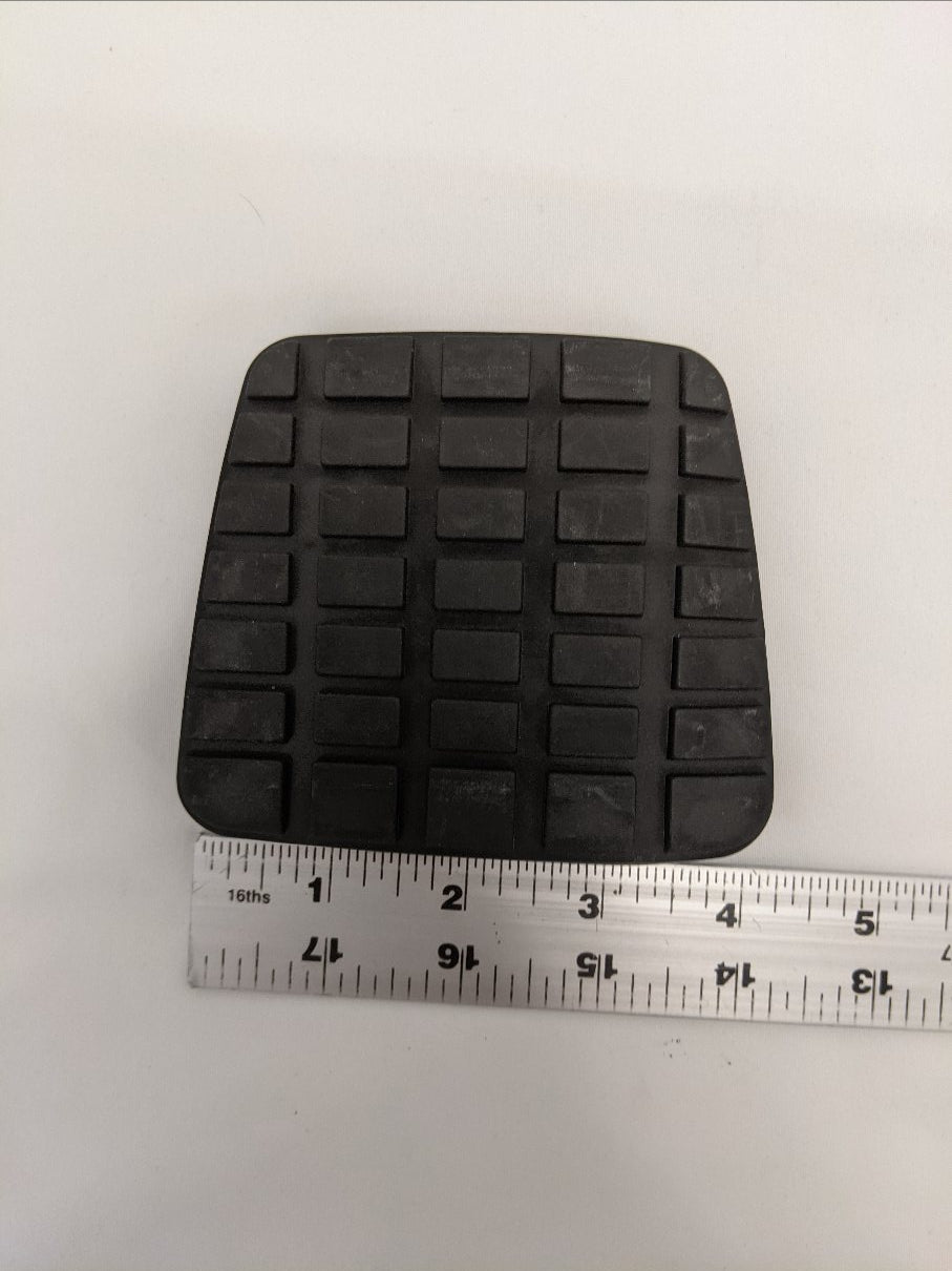 New Freightliner Rubber Pedal Cover P/N - 02-12306-000 (10109650600252)