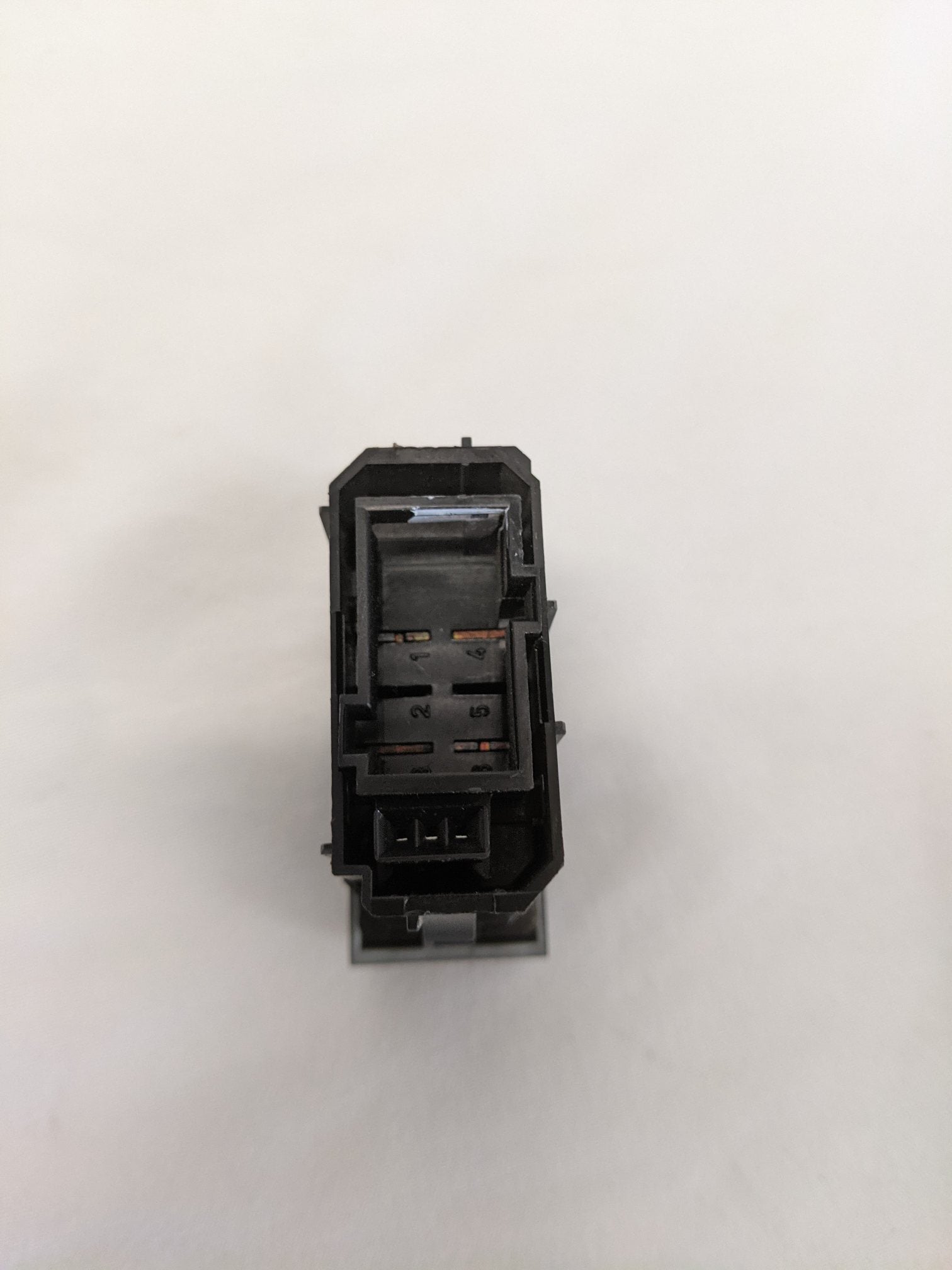 New Freightliner Bunk Reading Lamps MSF Rocker Switch - P/N  A06-53782-826 (10109509337404)