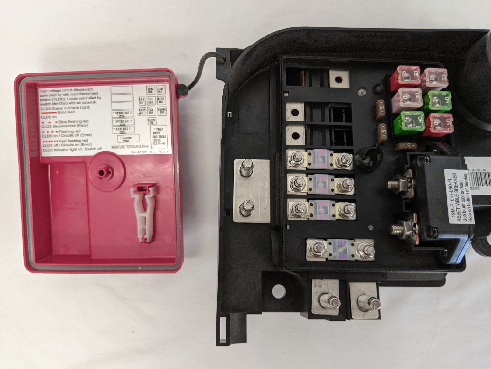 Freightliner Daimler Battery Cable Access Power Module - P/N A66-01882-015 (10172255240508)