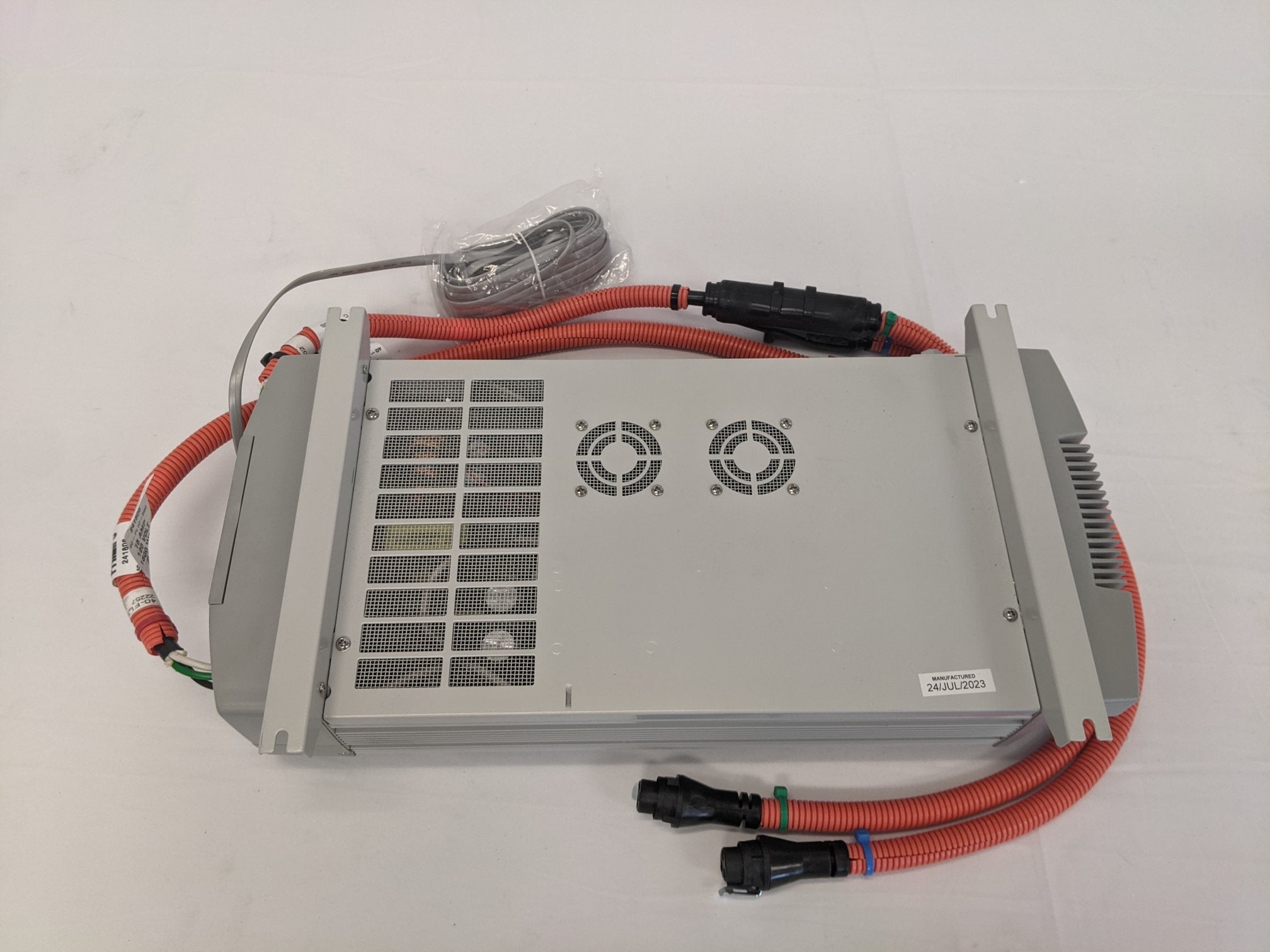 New Xantrex Freedom HF 1500W Inverter Assb-P/N  A06-93338-001 (10131013632316)