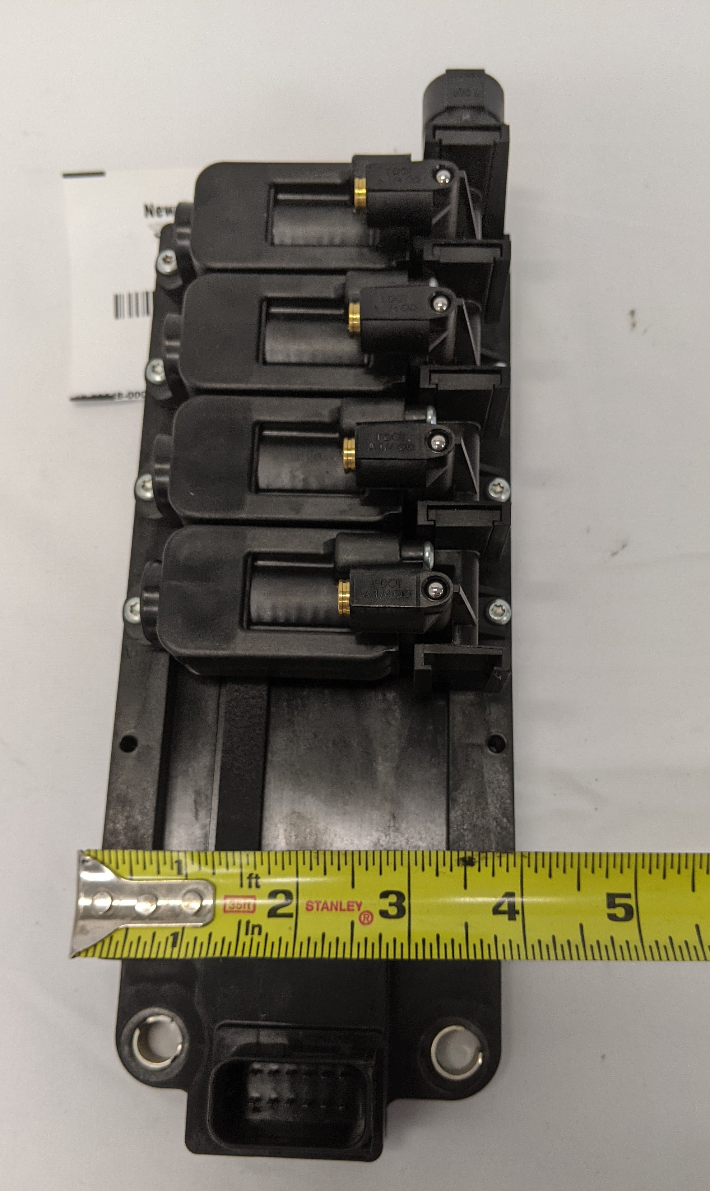 New Freightliner ECP 4 Solenoids Bank - P/N  A12-32241-004 (10121438363964)