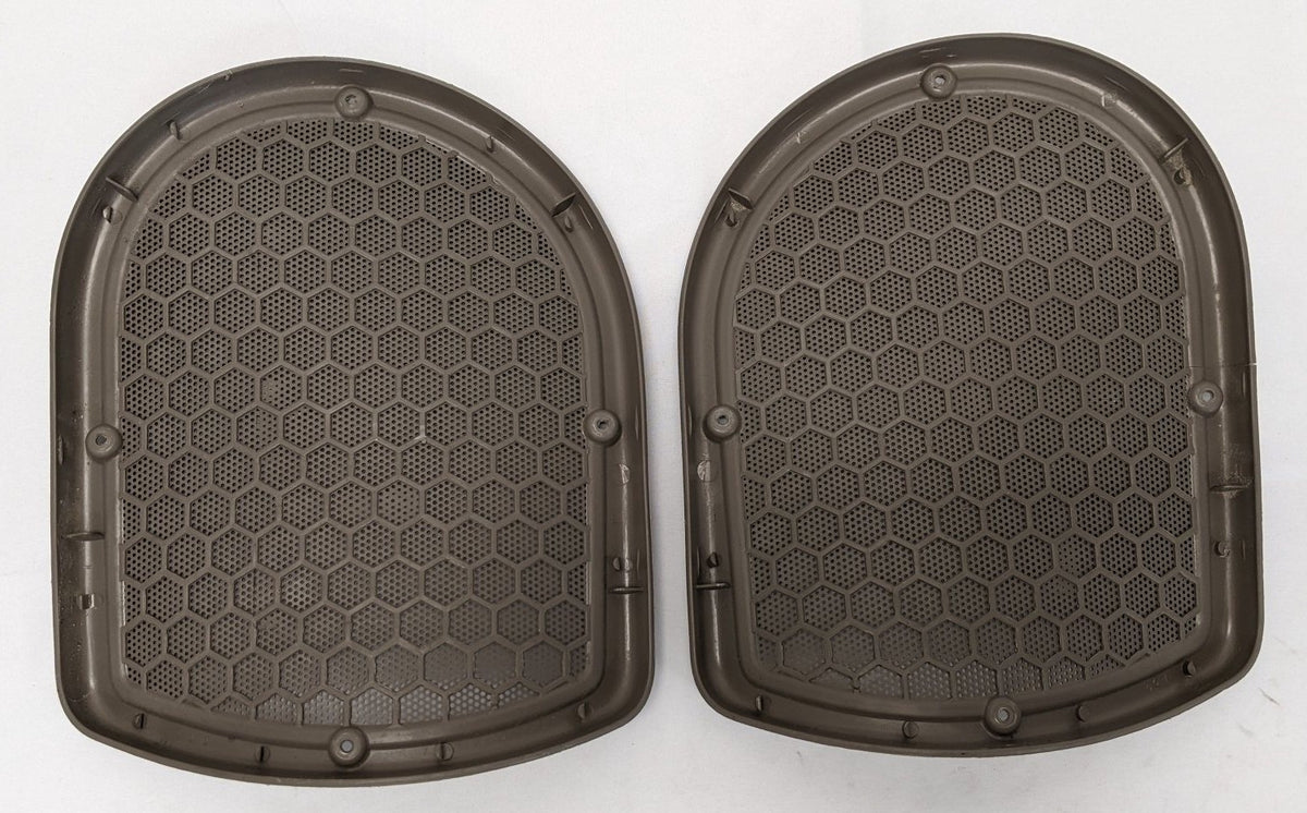 Damaged FTL Cascadia P3 LH & RH Headliner Speaker Grille -P/N 18-58497-001