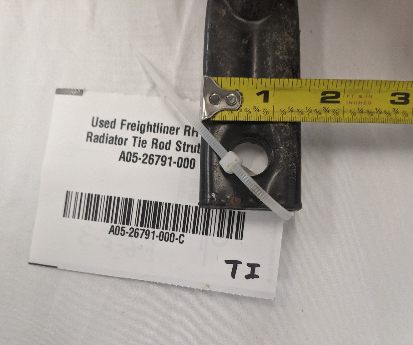 Used Freightliner RH Wide Radiator Tie Rod Strut - P/N A05-26791-000