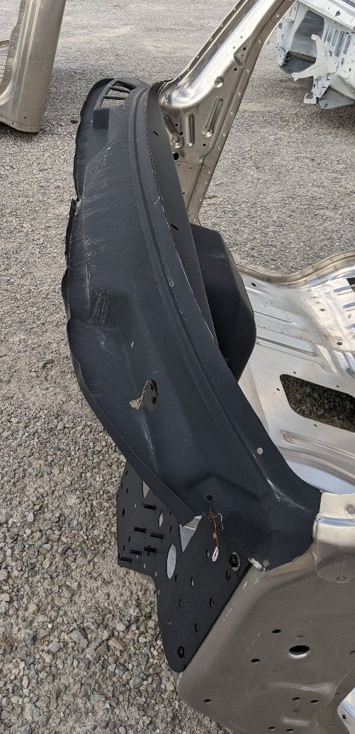 Damaged Freightliner M2 Day Cab Shell #12