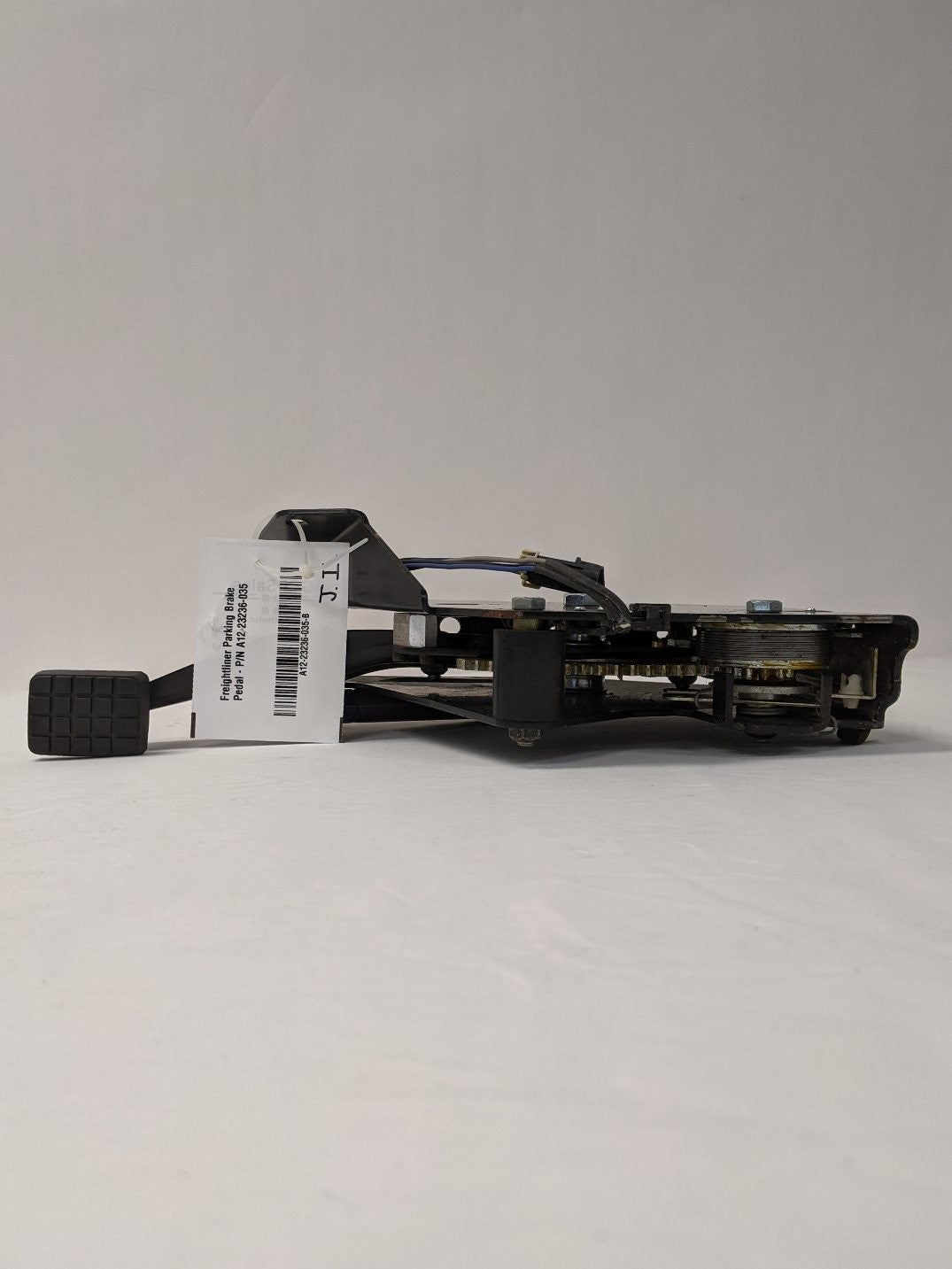 Freightliner Parking Brake Pedal - P/N A12-26686-000