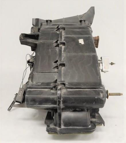 Damaged Freightliner  Heater and AC Main Unit Assembly - P/N  A22-62757-003 (8048437920060)