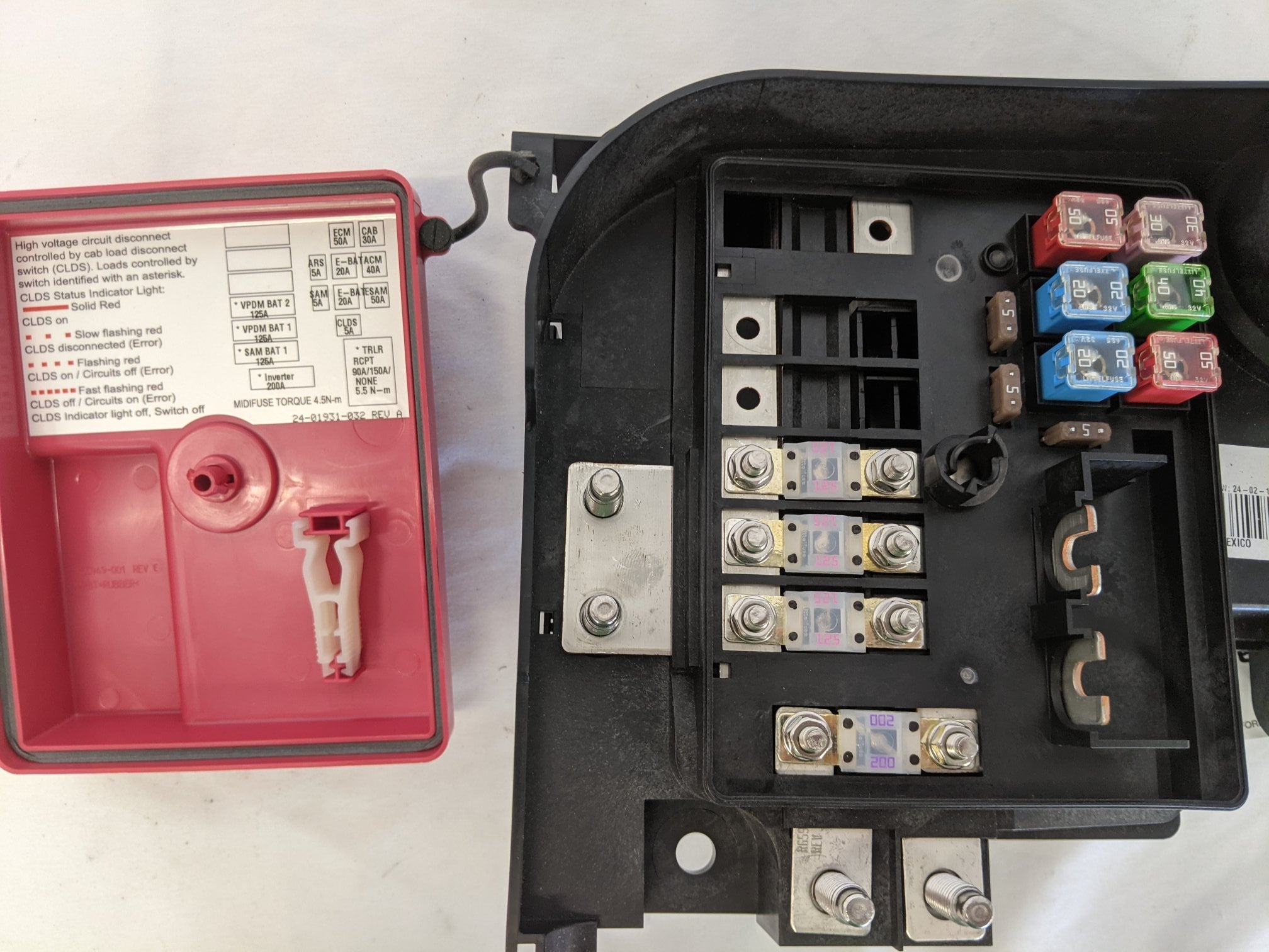 New Freightliner Daimler Battery Cable Access Power Module - P/N A66-18649-005 (10173276127548)