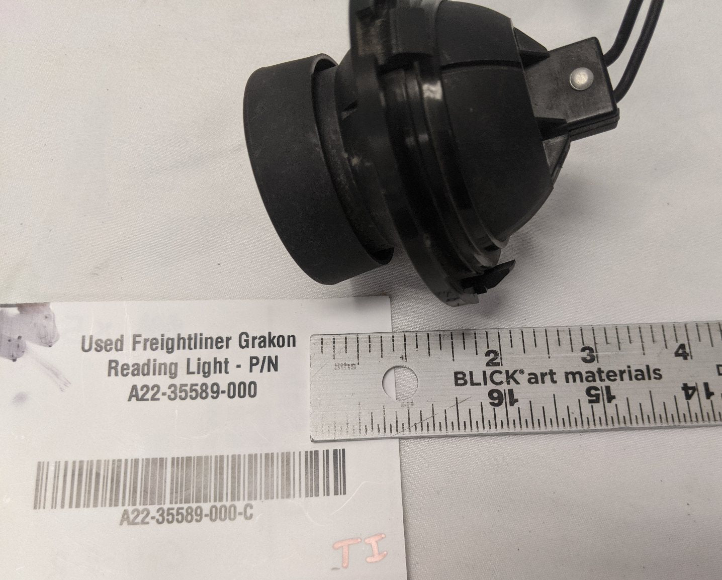 Used Freightliner Grakon Reading Light - P/N A22-35589-000