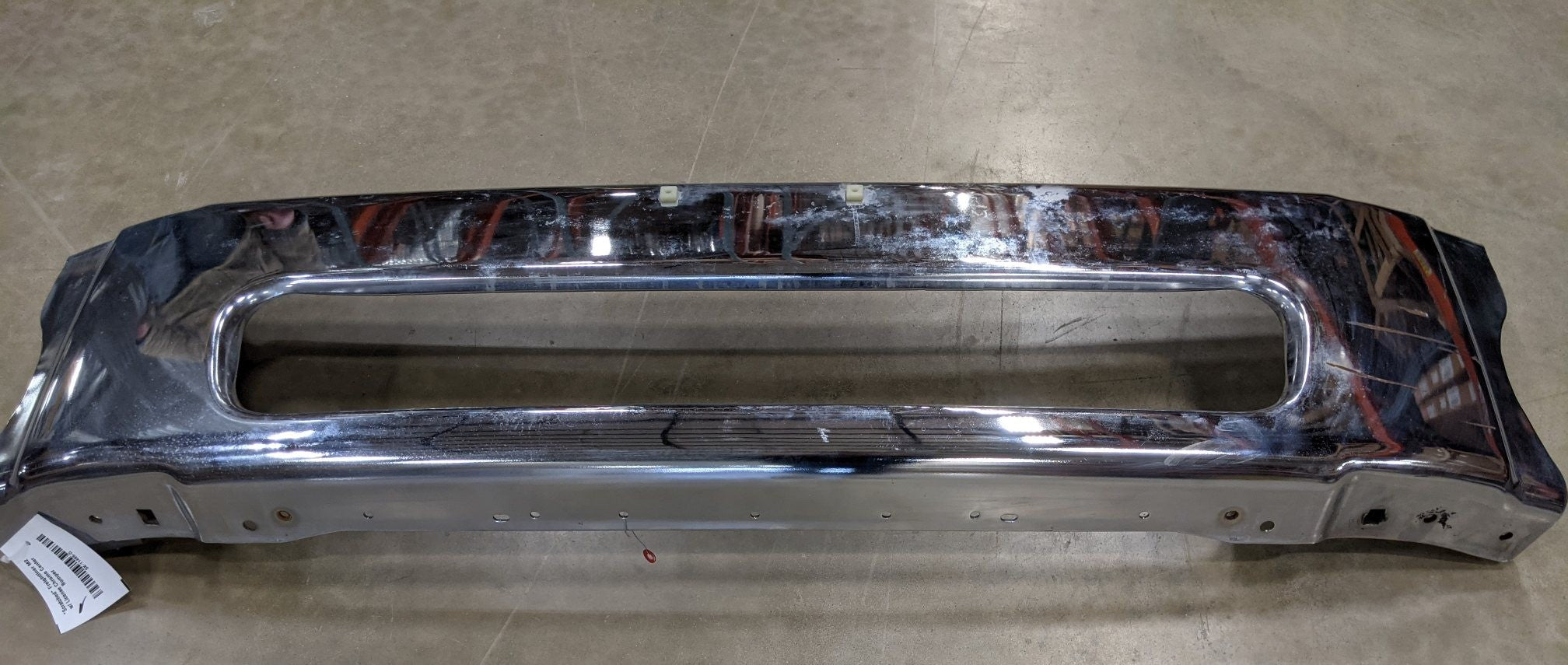 *Scratched* Freightliner M2 w/ License Chrome Center Bumper - P/N  A21-28184-003 (9059176710460)