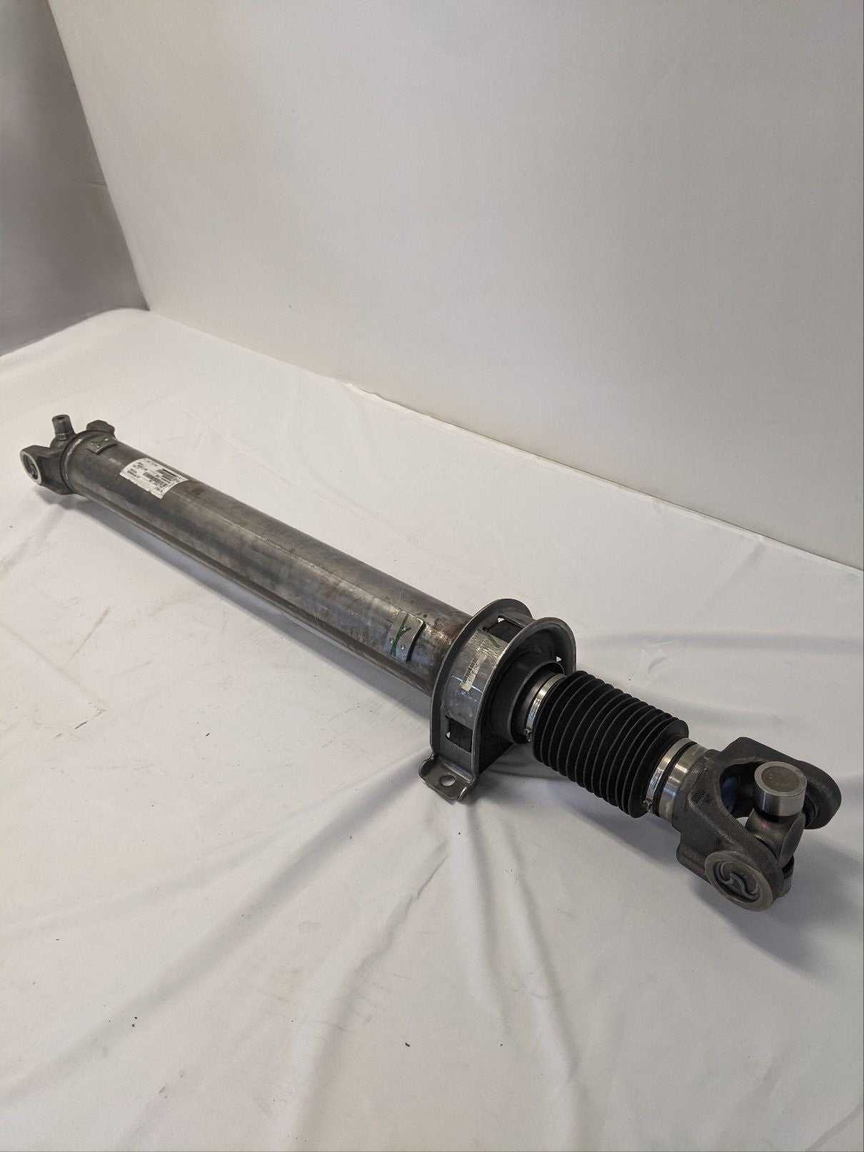 Spicer 48" Drive Shaft w/ On-Board Midship Drive Line - P/N A0912057480