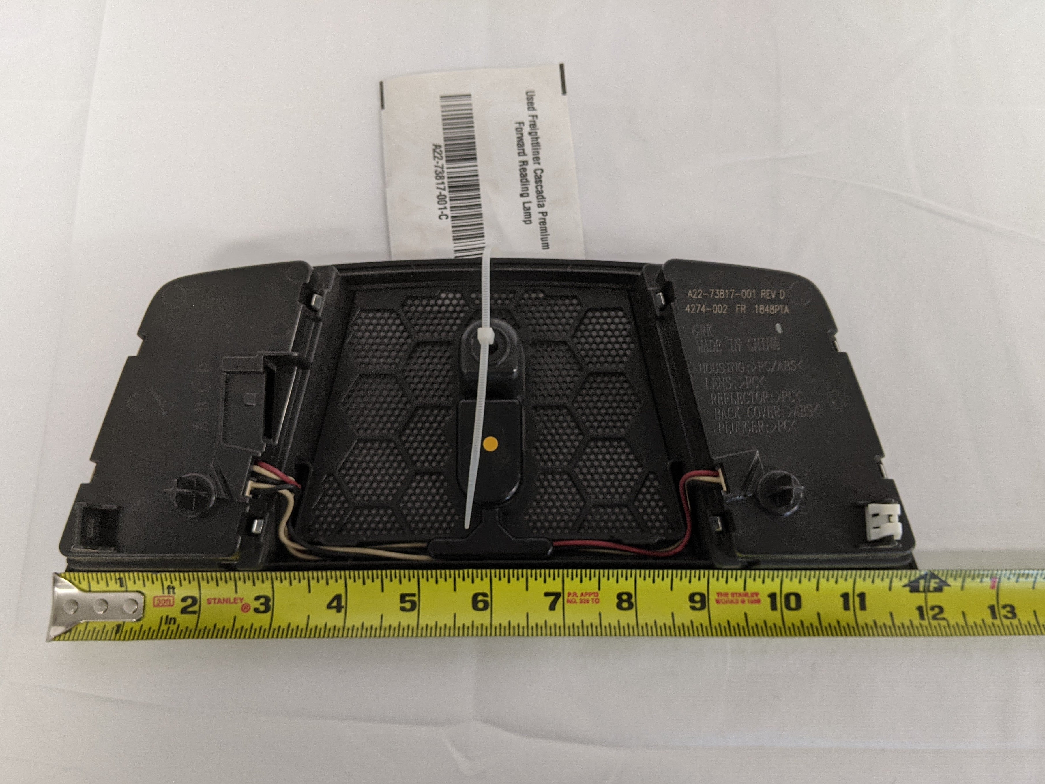 Used Freightliner Cascadia Premium Forward Reading Lamp - P/N  A22-73817-001 (4469554905174)