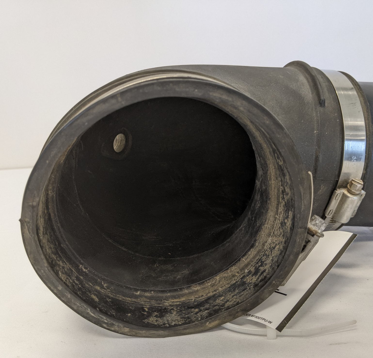 Used Detroit DD15 14L HDEP Molded Air Intake Tube w/ Elbow- P/N 03-36089-001 (10025659826492)