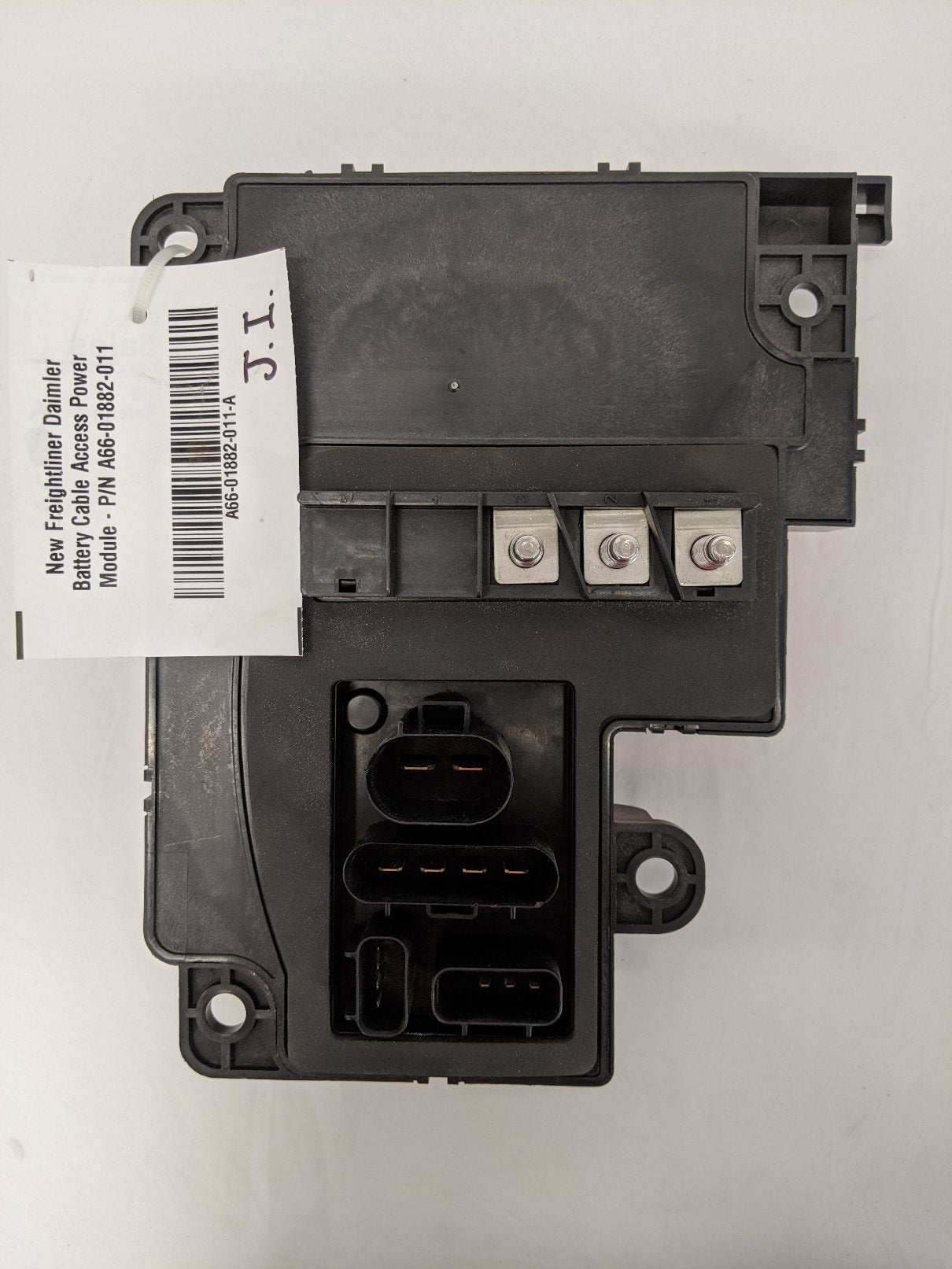 New Freightliner Daimler Battery Cable Access Power Module - P/N A66-01882-011 (10173262659900)