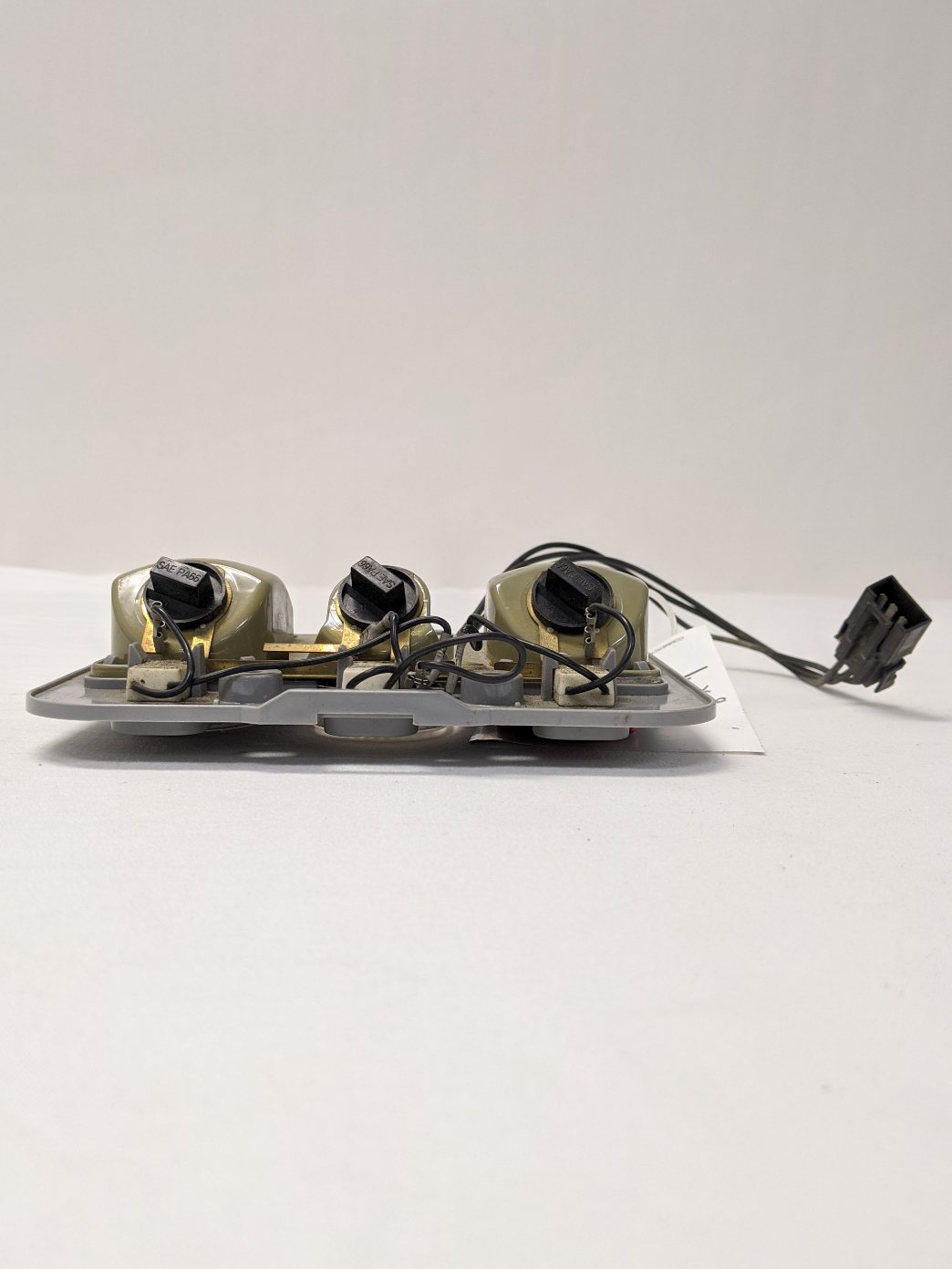 Used Freightliner Grakon Three Piece Dome Light - P/N 22-46662-000