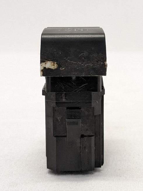 Freightliner Cascadia HSA Override Rocker Switch A06-53783-822