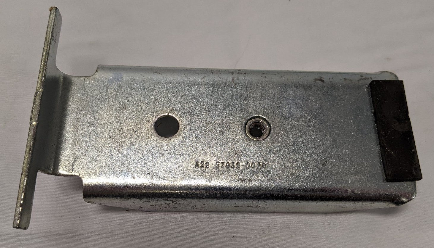 Freightliner Recessed Tread Deck Plate Bracket - A22-57932-002