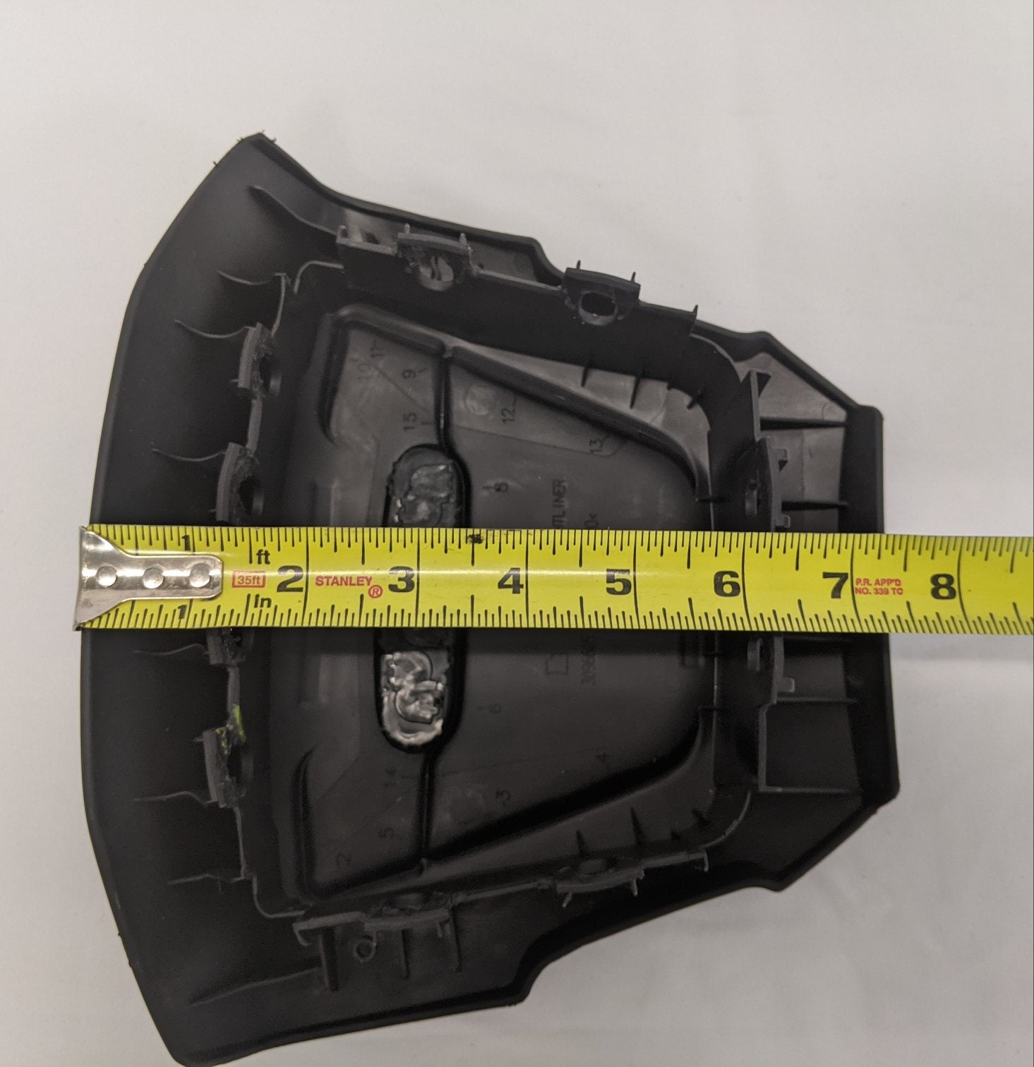 Damaged Freightliner Steering Wheel Center Cover Only for A14-19622-000 (10127972794684)