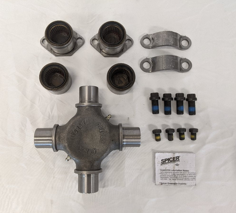 New Freightliner Spicer Universal Joint Kit - P/N  SP 5 677X (10163664093500)