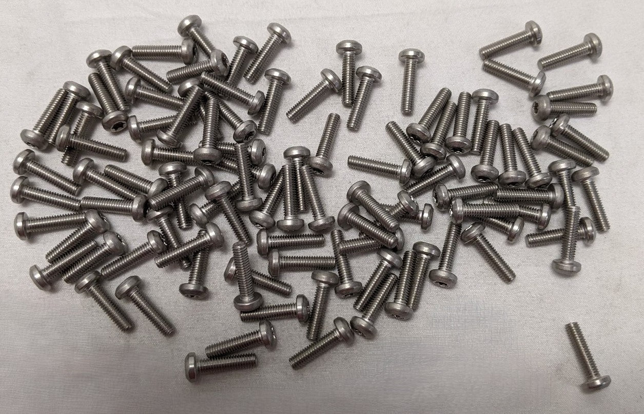 *Lot of 100* New #8-36 x 5/8" Full Thread Pan Head (Torx) Stainless Steel Bolt