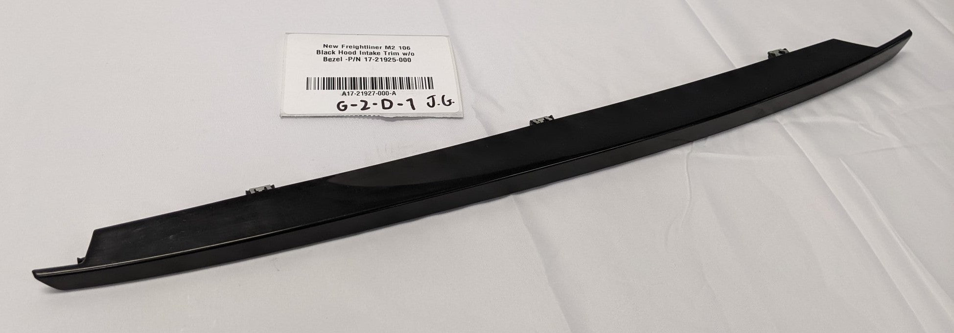 Freightliner M2 106 Black Hood Intake Trim No Bezel | A17-21927-000