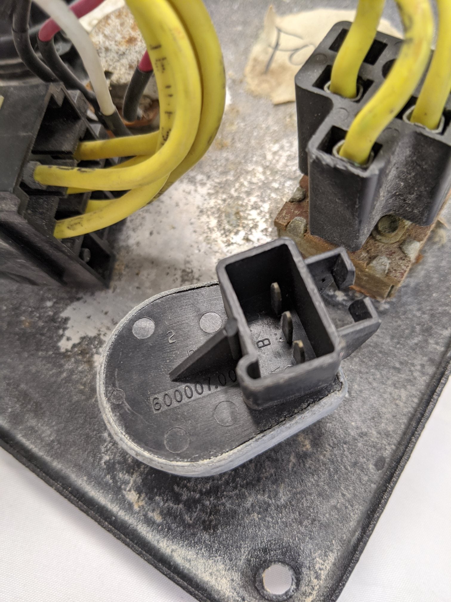 Freightliner FLD Black Sleeper Control Panel (22-46935-411) - Used