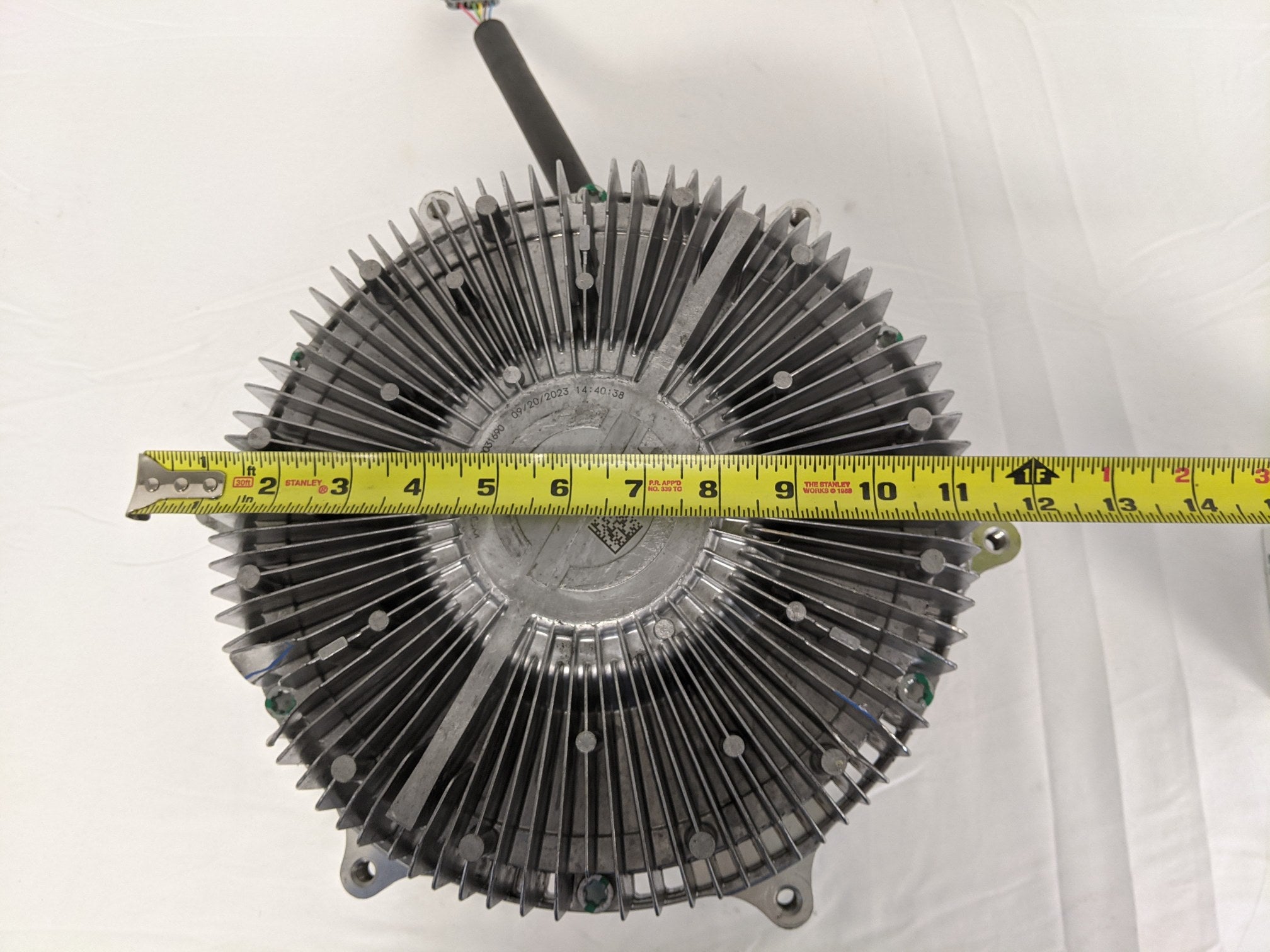 Damaged Cummins E-Viscous Heavy Duty Fan Clutch & Hub - P/N KYS 010031690 (9903017034044)