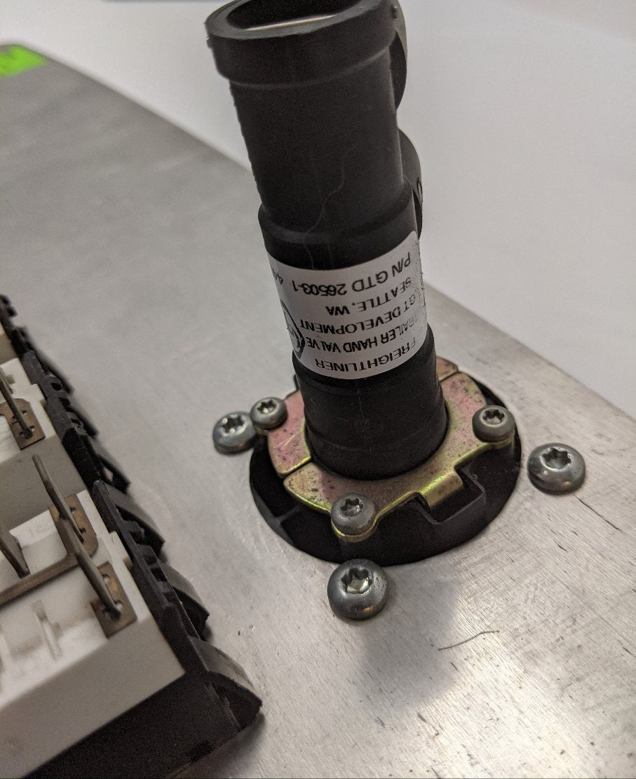 Used Freightliner Columbia Auxiliary Instrument Dash Panel -P/N  22-45867-010