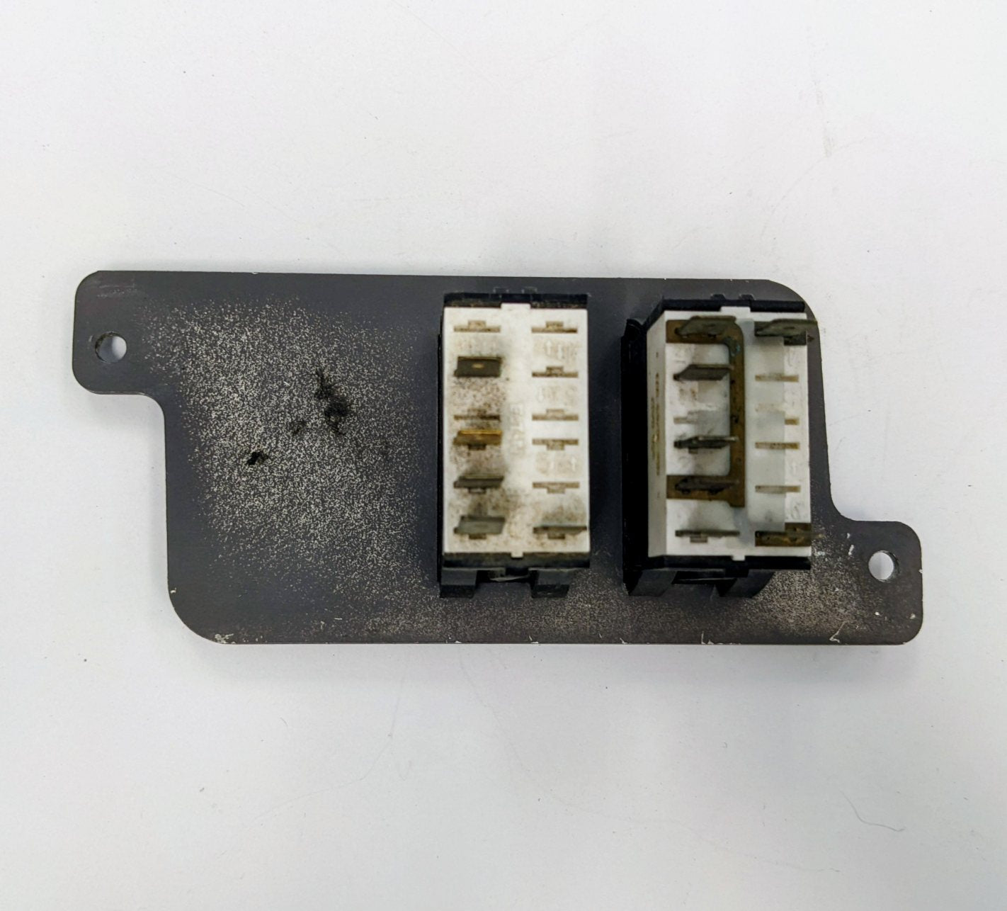 Used FTL Shutdown Override &Utility Lamp Switches PN A06-30769-015 A06-30769-003 (10171399274812)