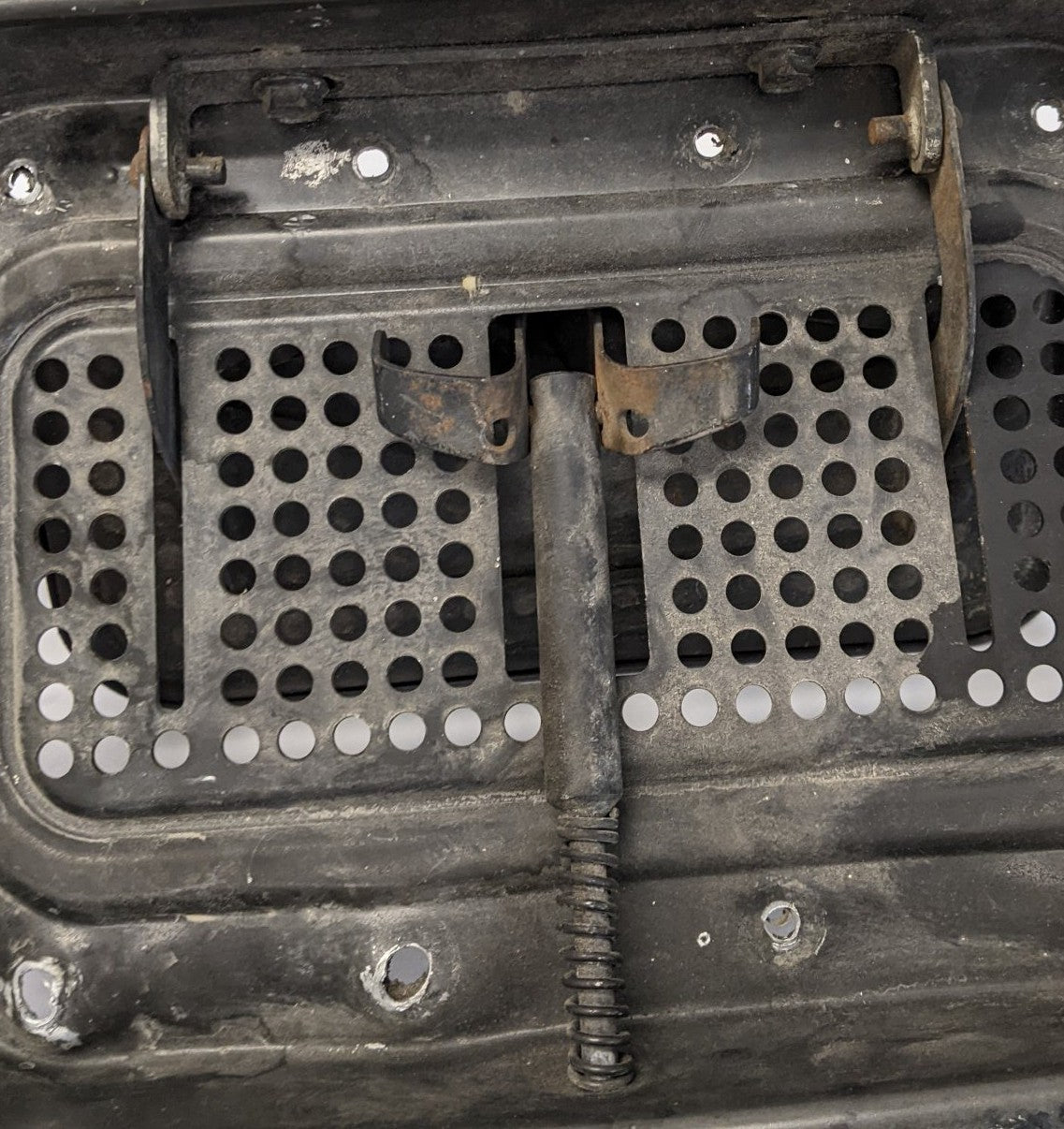 Used Freightliner Painted Air Vent Assembly - A18-11400-010
