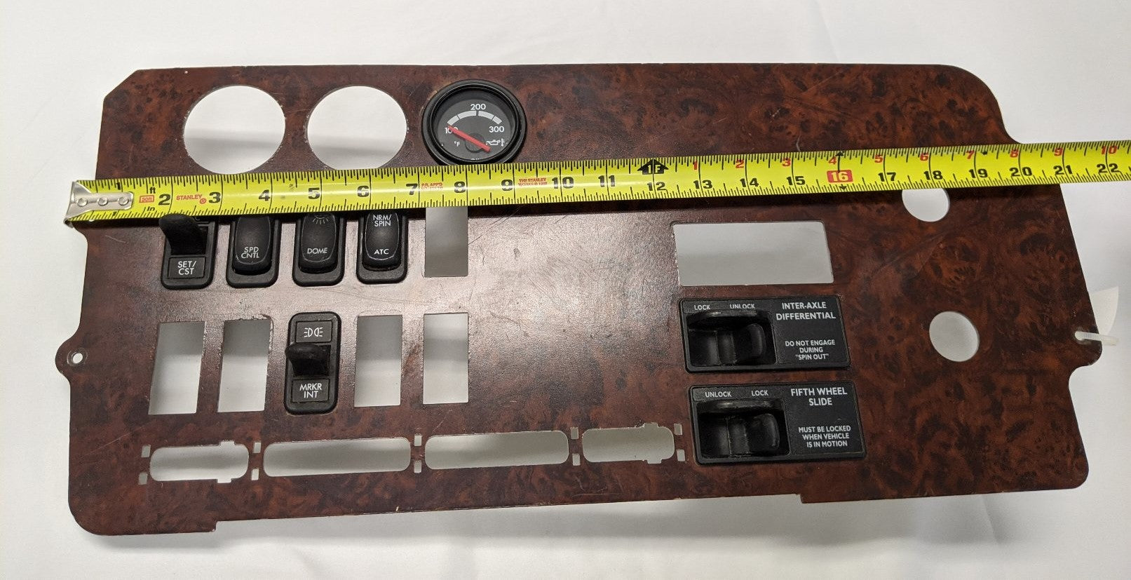 Used Freightliner Columbia Center Instrument Dash Panel  - P/N  22-45867-000