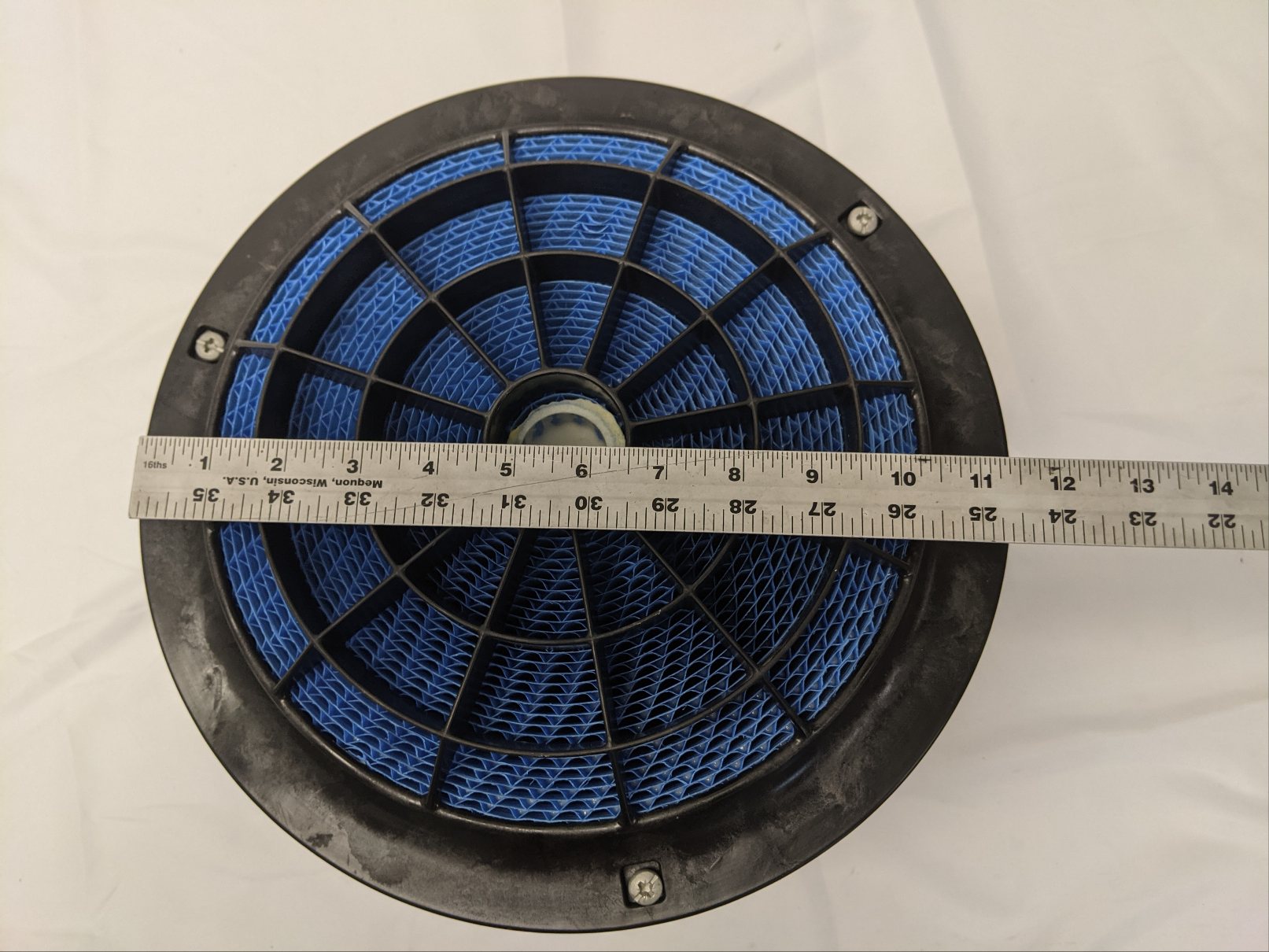 Freightliner M2 Cummins ISB6.7 Air Cleaner w/ Vacuator Valve -P/N 03-37678-000