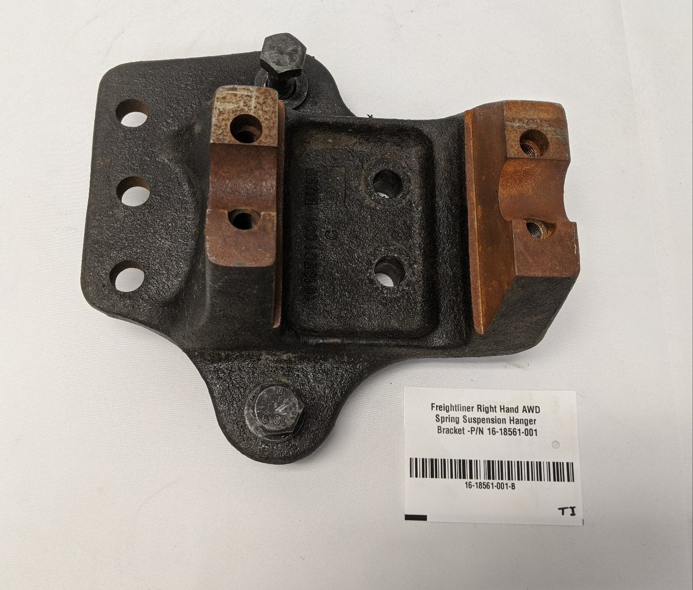 Freightliner M2 AWD RH Front Leaf Spring Hanger Bracket -P/N 16-18561-001