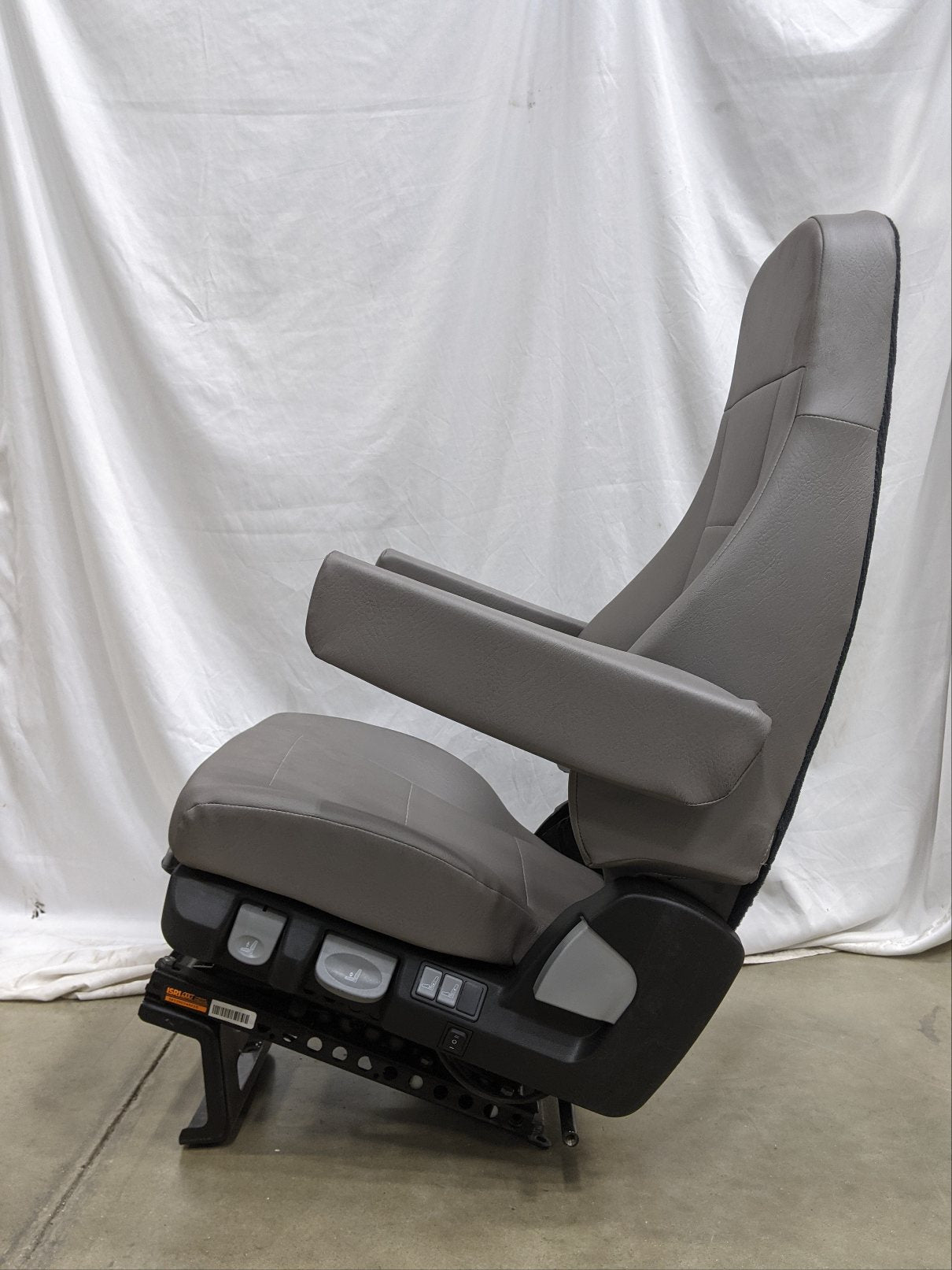 ISRI Freightliner M2 Level 3 Heated Gray Driver's Seat - P/N 816109 36