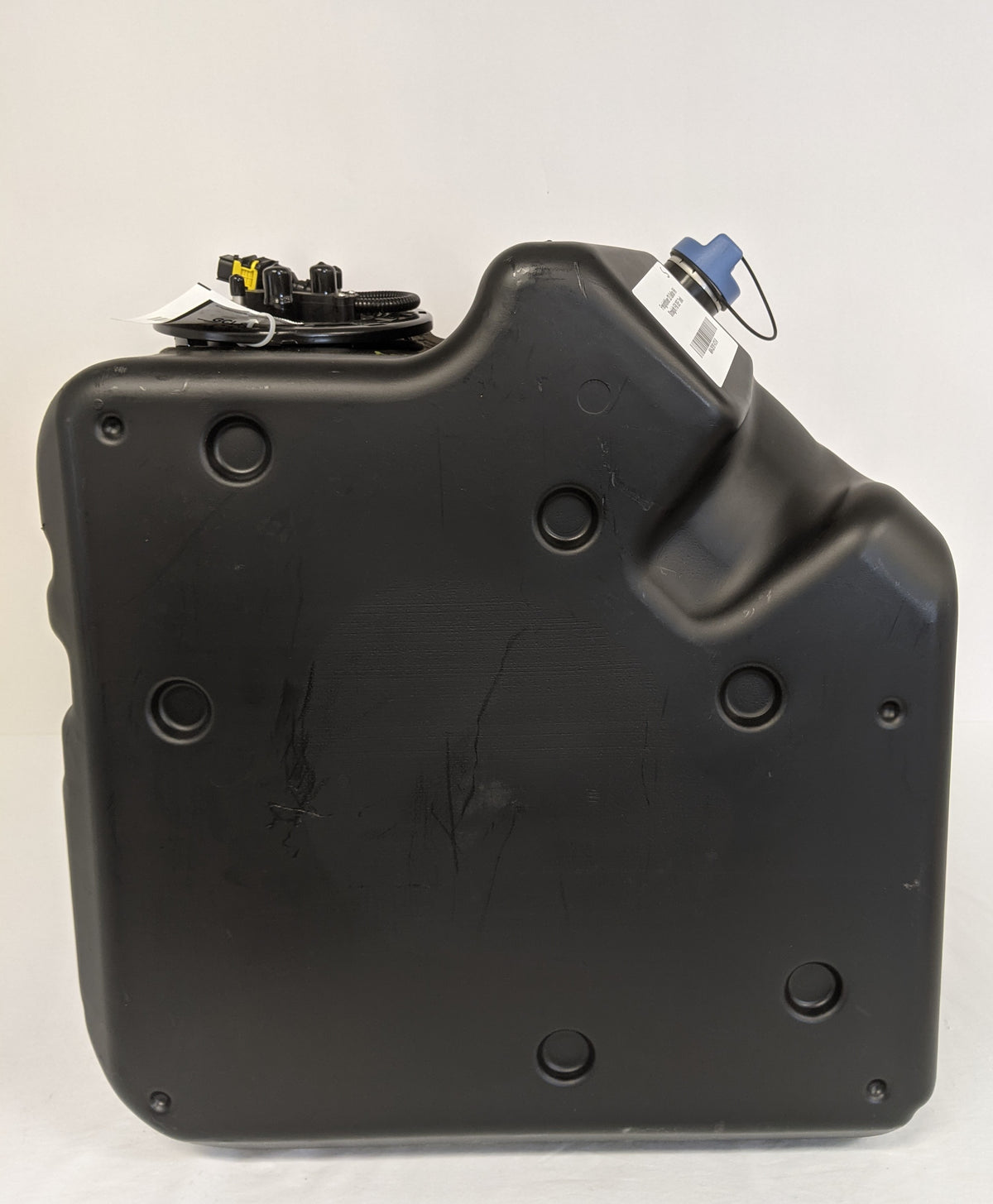 Freightliner 23 Gallon DEF Tank A04-35191-012 & Cummins Header 04-31353-005
