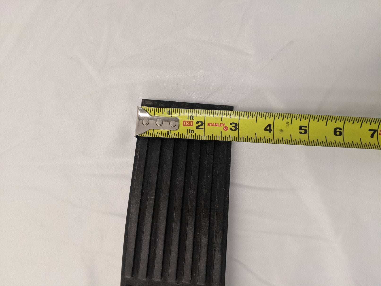 Used Freightliner Electronic Dual Analog Accelerator Pedal - P/N A01-33398-000