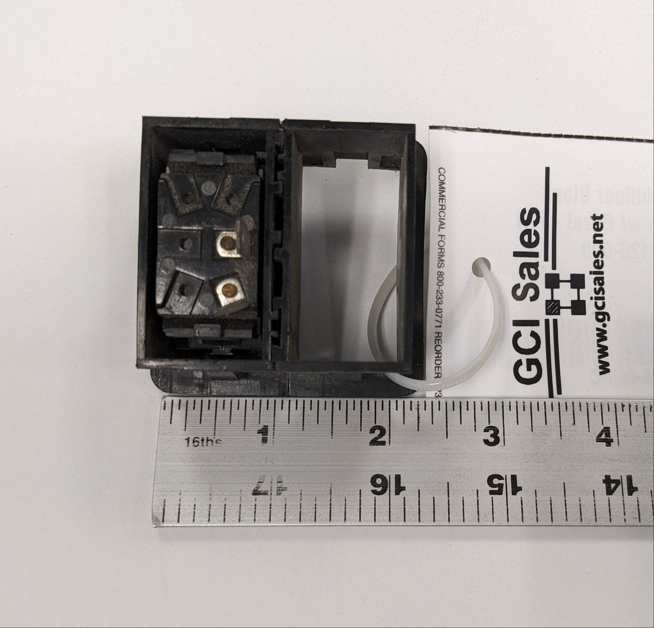 Used Freightliner Blank Rocker Switch w/ Bezel - P/N 06-20126-000 (10171399668028)