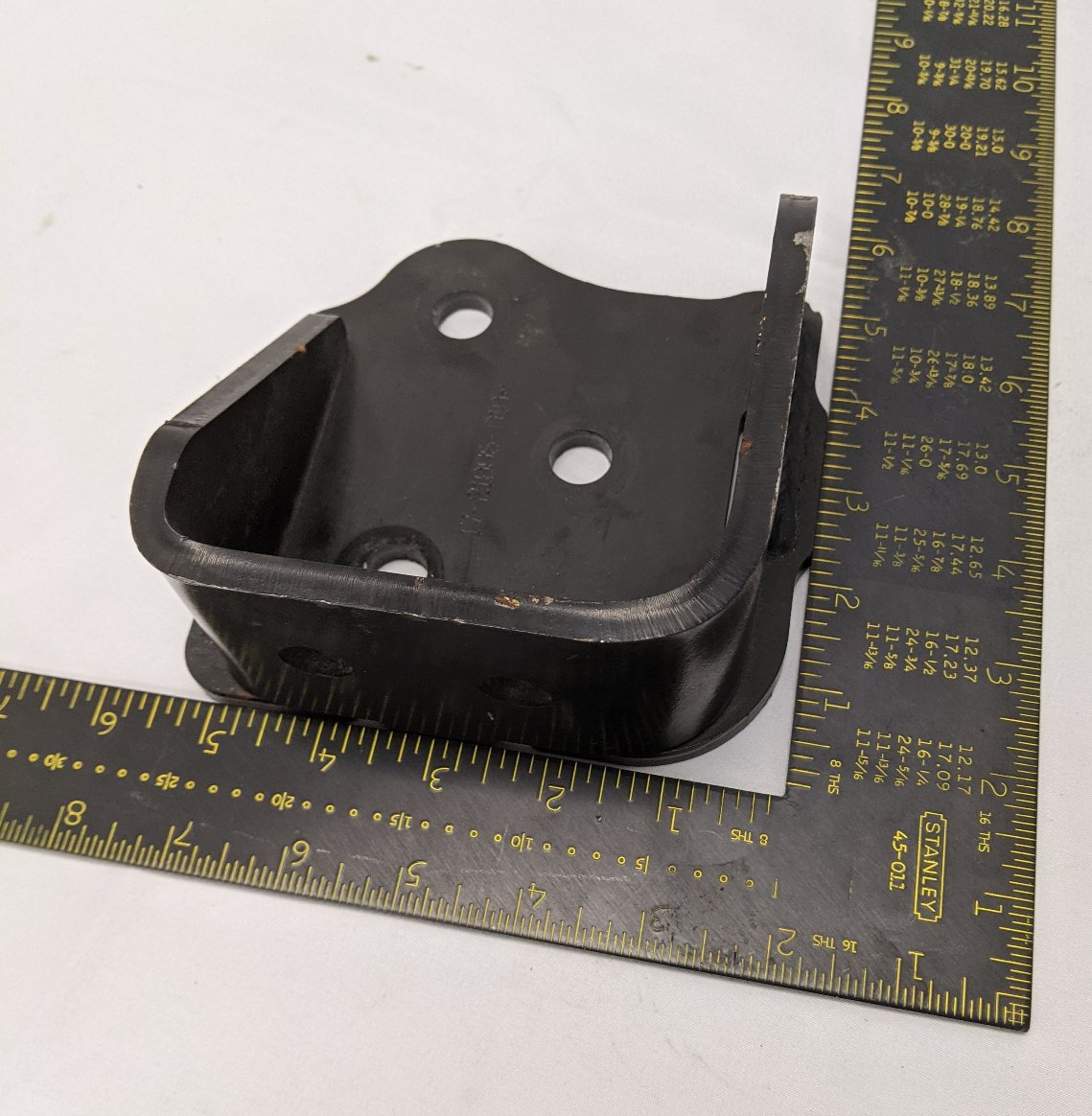 Freightliner M2 LH Front Bumper Mounting Bracket -P/N A17-21995-000