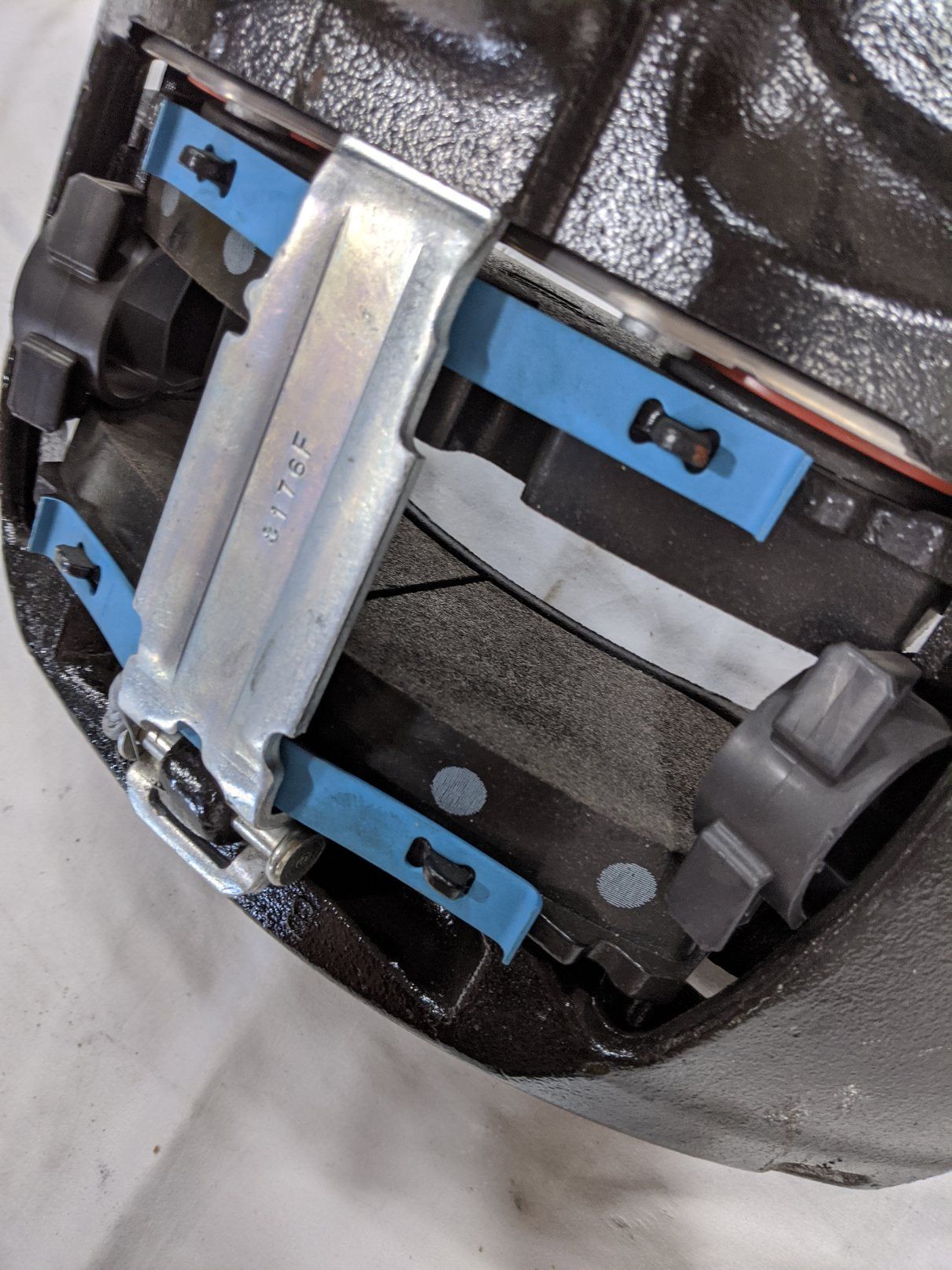 Damaged Bendix LH 22X, 276, 0750A Front Disc Brake Caliper - P/N BW K153604 (10091443257660)