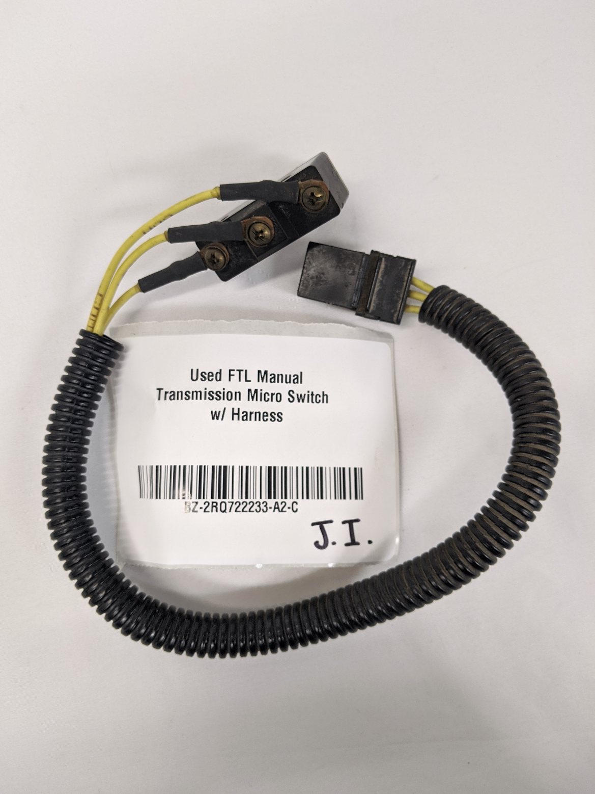 Freightliner Manual Transmission Micro Switch - MIC BZ2RQ722233A2