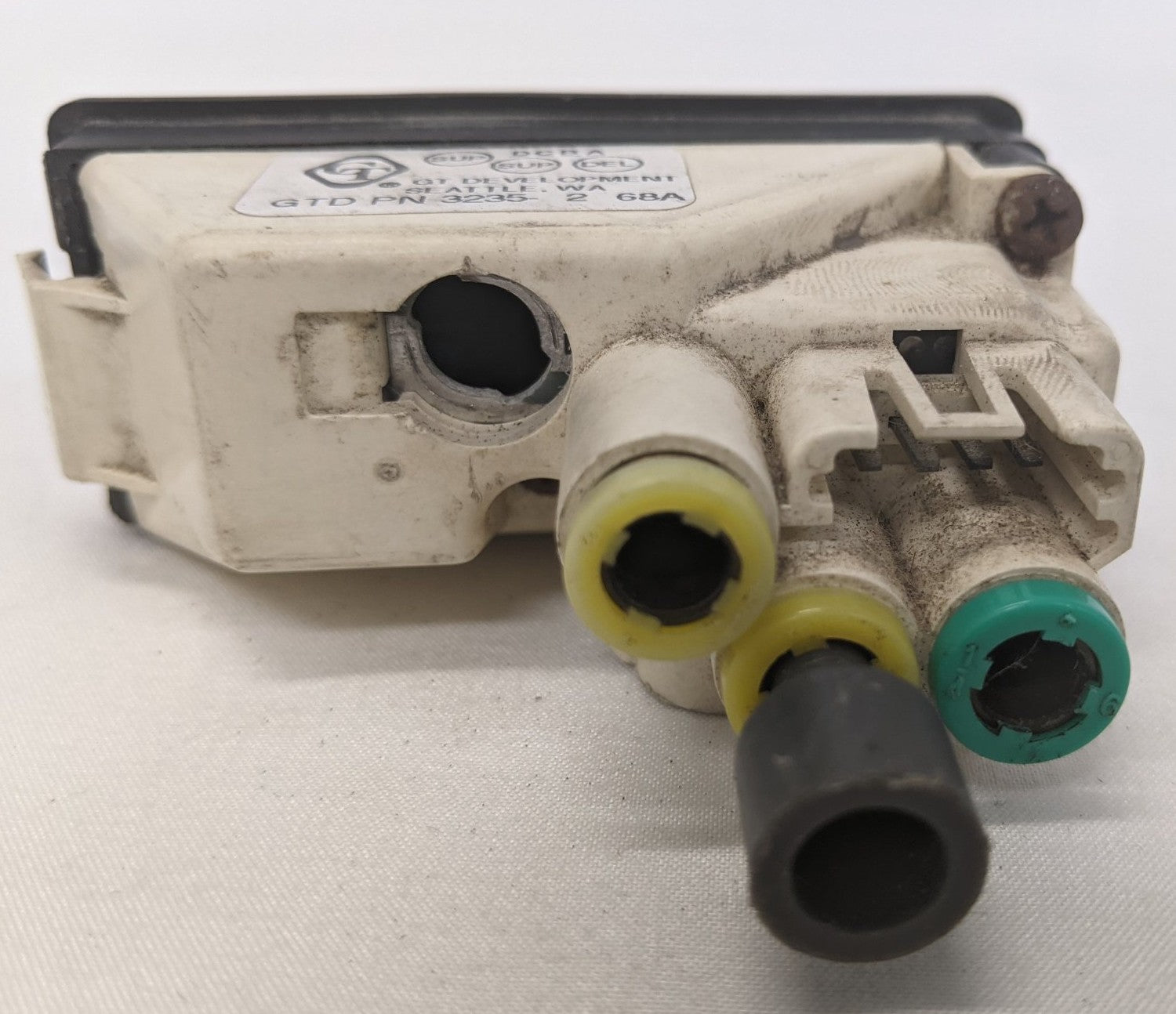 Damaged GT Development Fifth Wheel Slide Toggle Valve w/o Bulb - P/N GTD 3235 2