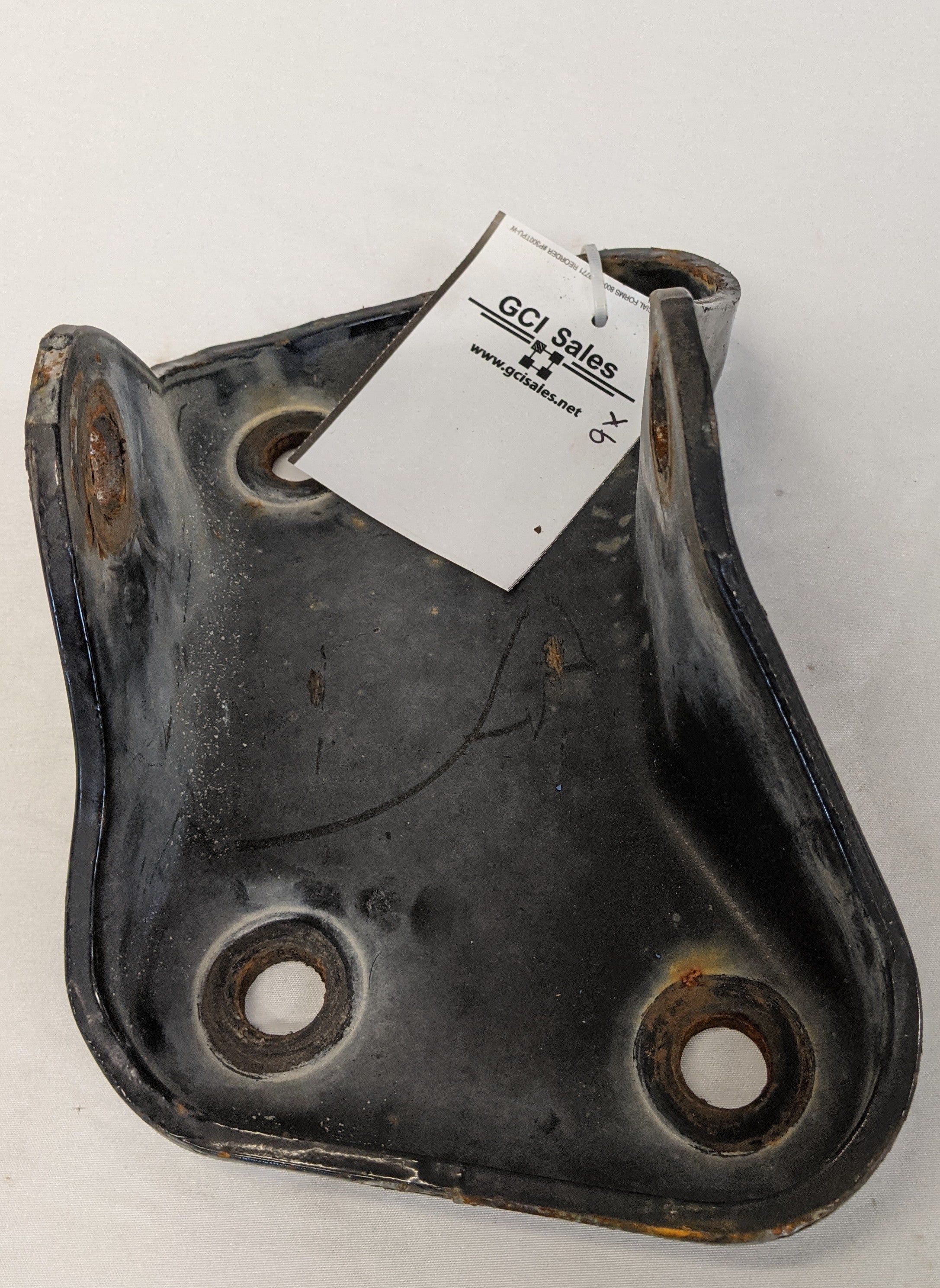 Used Freightliner Cascadia P3 Suspension Front Spring Hanger - P/N 16-18102-001 (10094980170044)